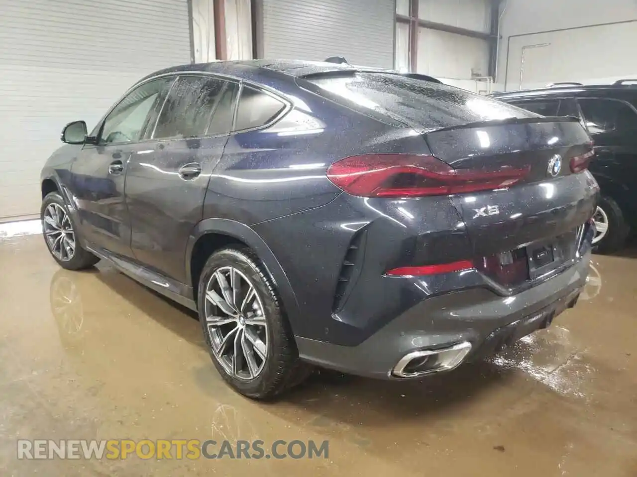 2 Photograph of a damaged car 5UX33EX0XS9Z57353 BMW X6 2025