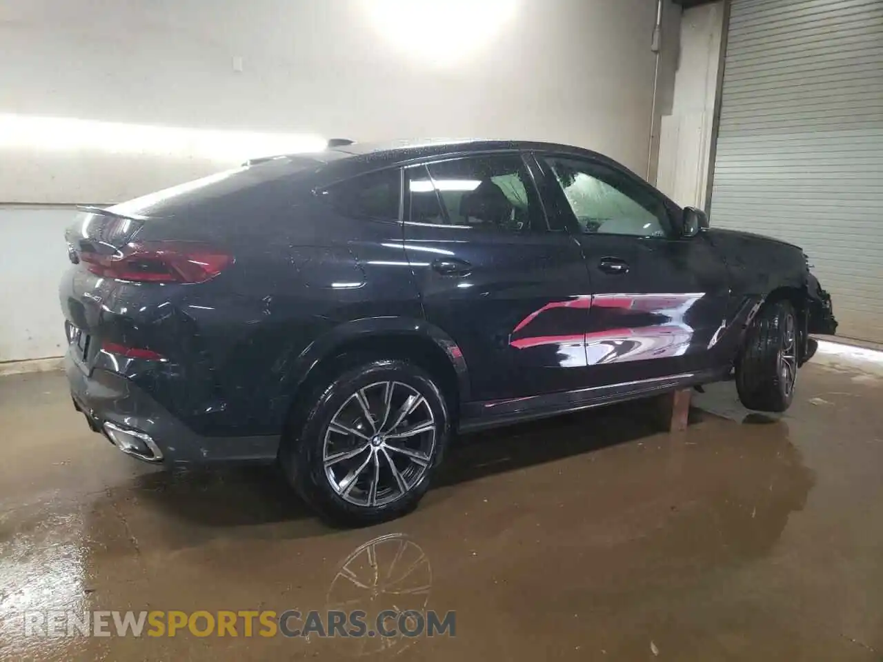 3 Photograph of a damaged car 5UX33EX0XS9Z57353 BMW X6 2025