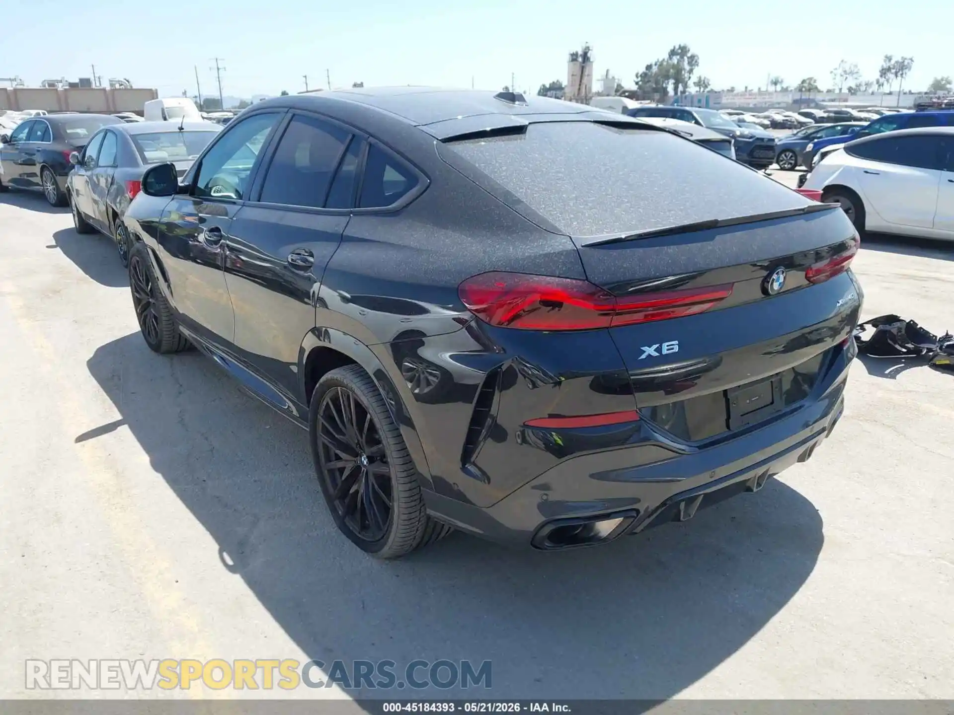 3 fotografías del automóvil dañado 5UX33EX0XS9Z71284 BMW X6 2025