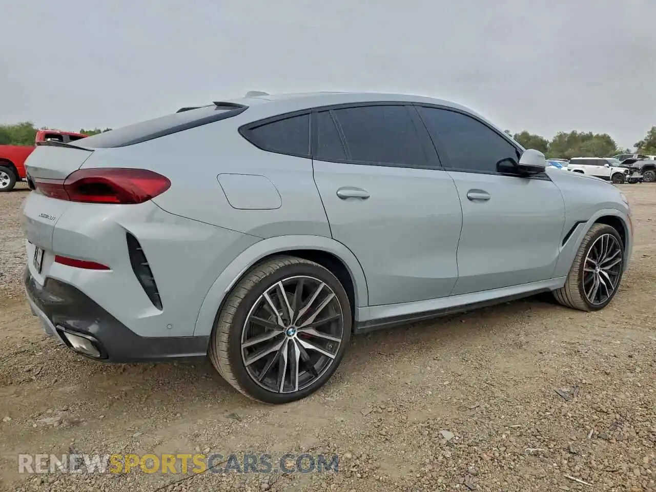 3 Фотография поврежденного автомобиля 5UX33EX0XS9Z92801 BMW X6 2025