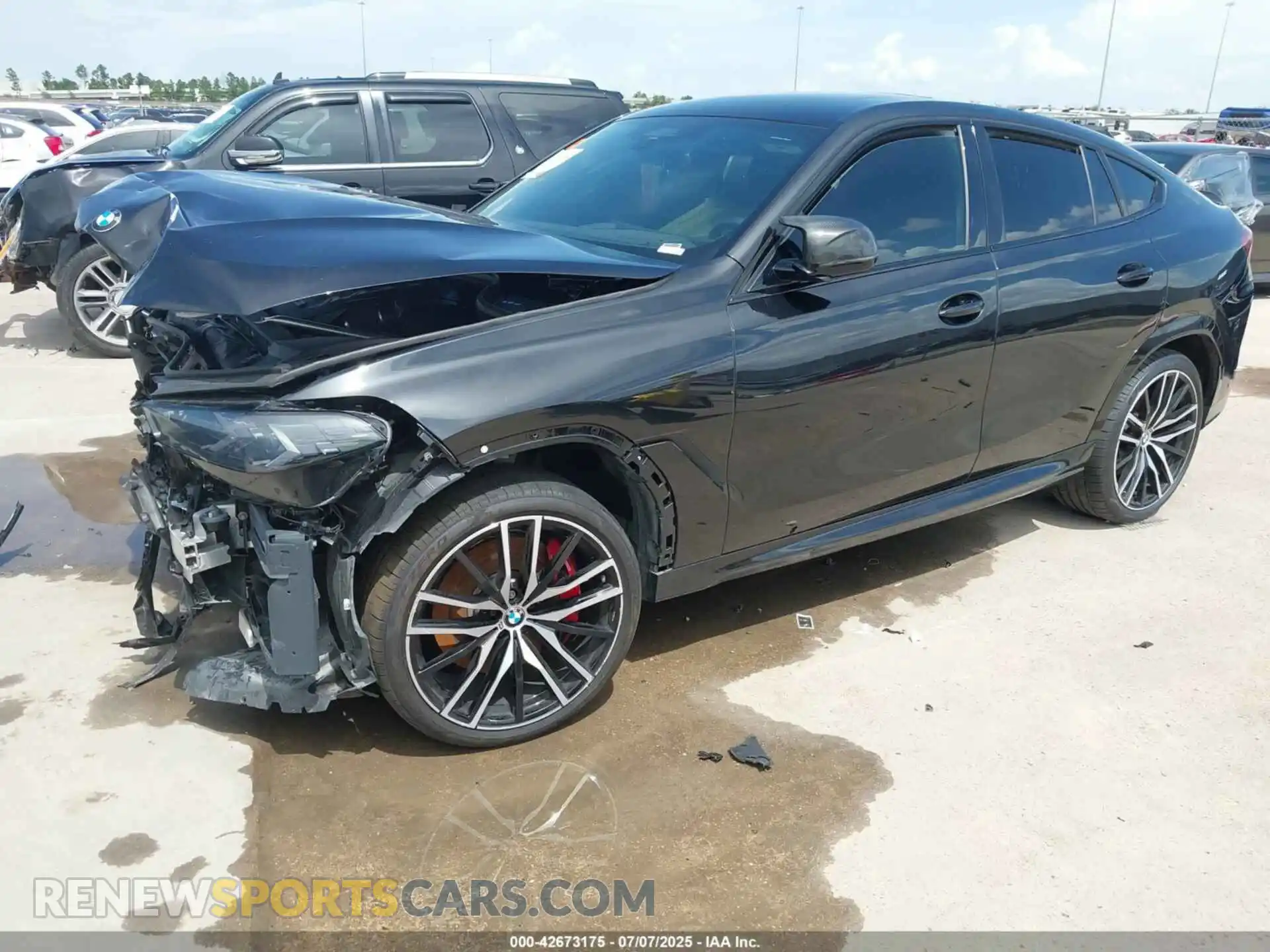 2 Photograph of a damaged car 5UX43EX03S9X62098 BMW X6 2025