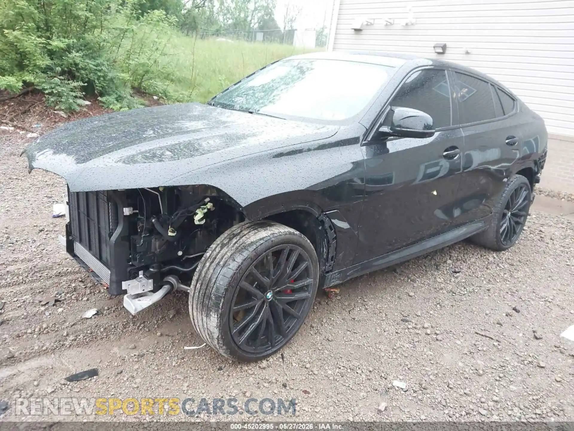 2 Photograph of a damaged car 5UX43EX0XS9X60915 BMW X6 2025