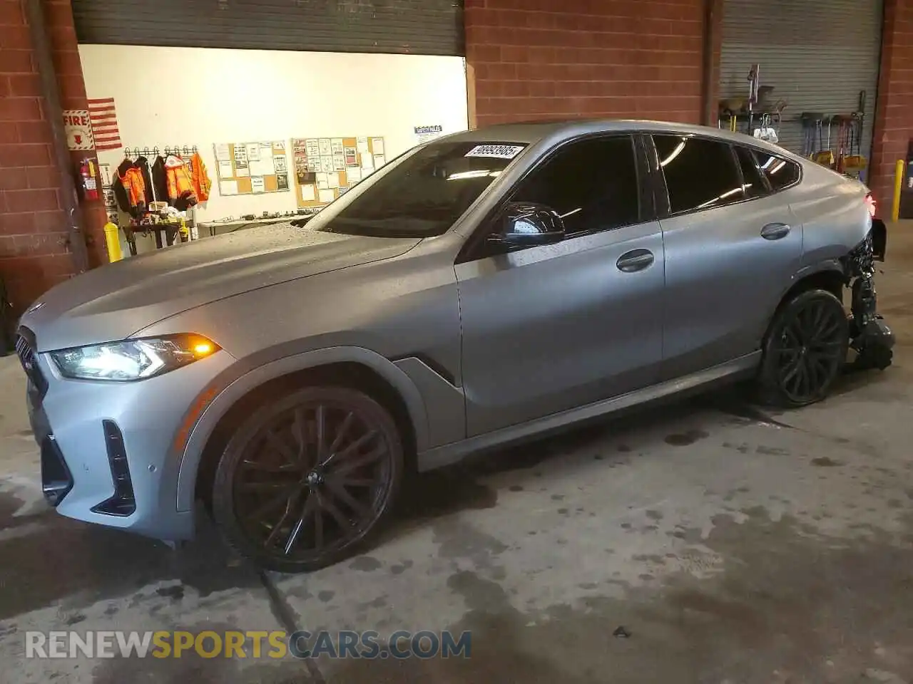 1 Photograph of a damaged car 5UX43EX0XS9X94854 BMW X6 2025