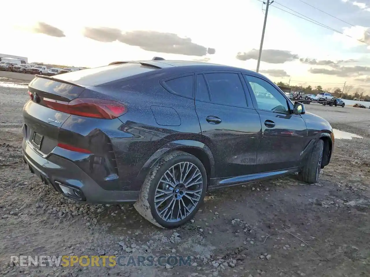 3 Photograph of a damaged car 5UX33EX0XT9252926 BMW X6 2026