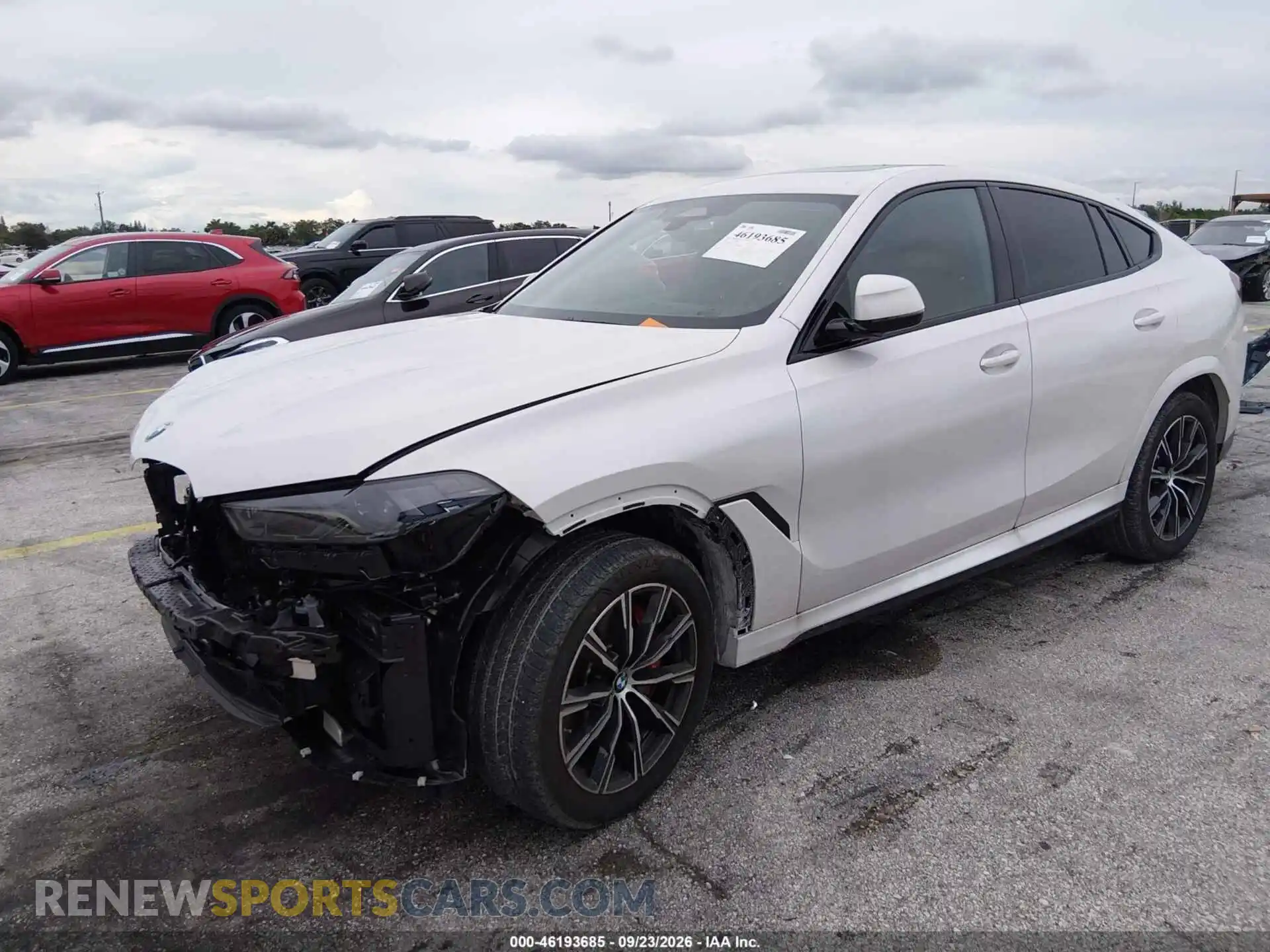 2 Photograph of a damaged car 5UX33EX01V9540384 BMW X6 2027