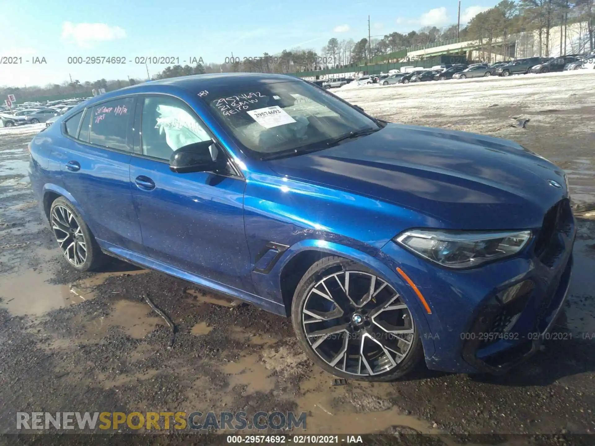 1 Photograph of a damaged car 5YMCY0C06M9F27134 BMW X6 M 2021