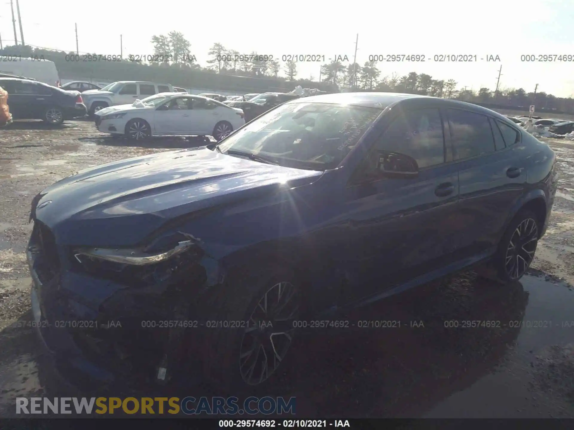 2 Photograph of a damaged car 5YMCY0C06M9F27134 BMW X6 M 2021