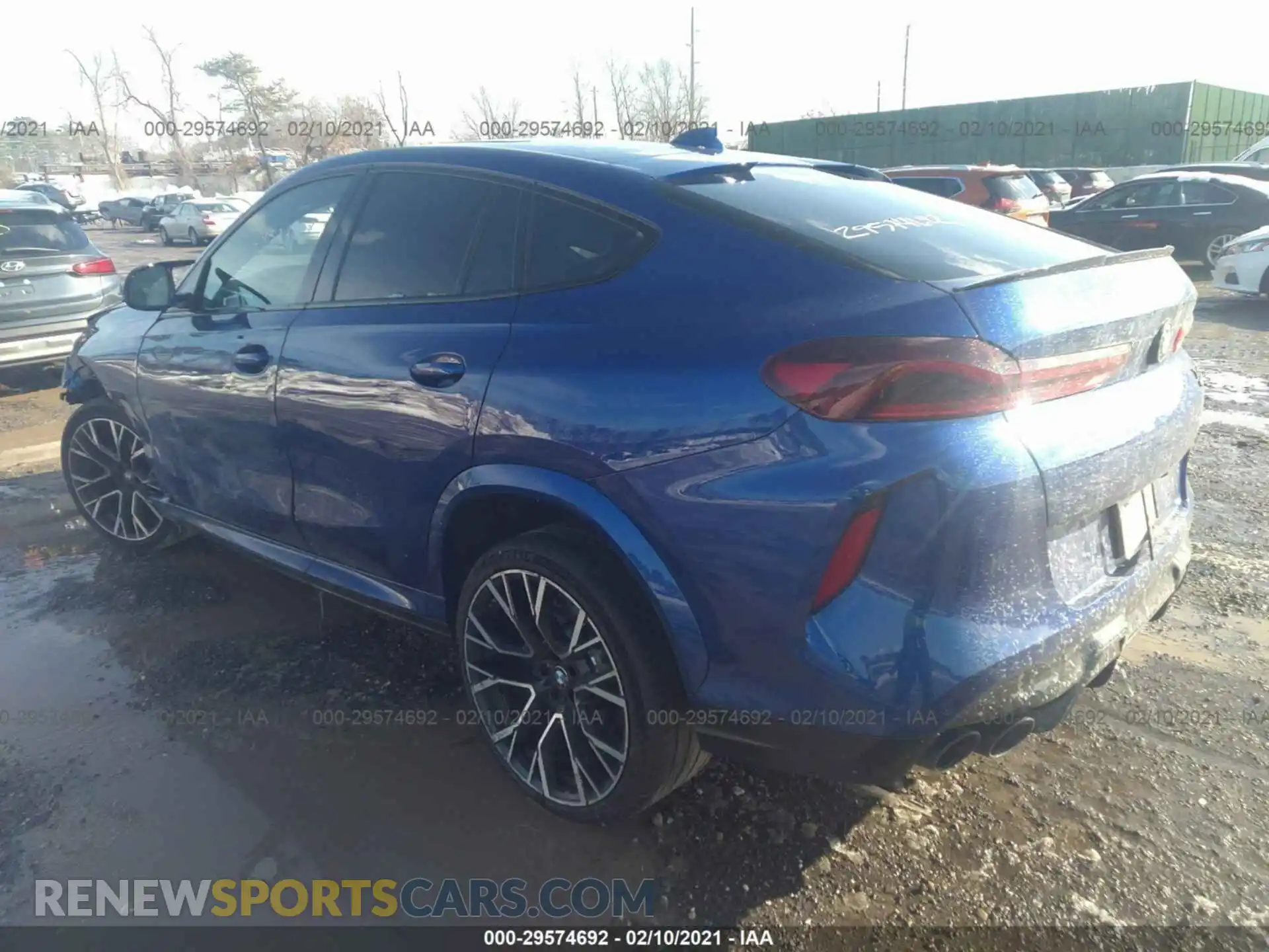 3 Photograph of a damaged car 5YMCY0C06M9F27134 BMW X6 M 2021