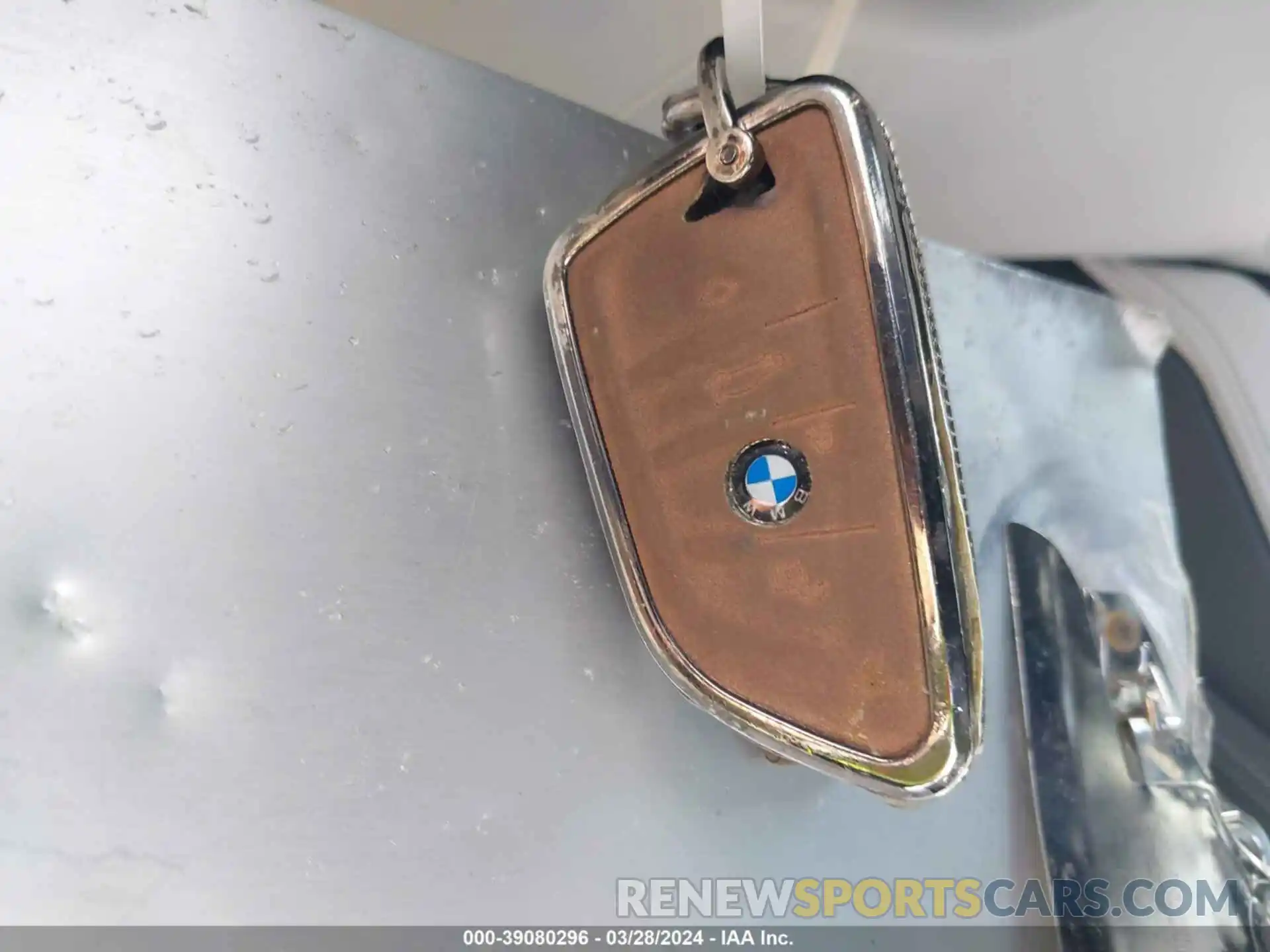 11 Photograph of a damaged car 5YMCY0C08M9F35140 BMW X6 M 2021