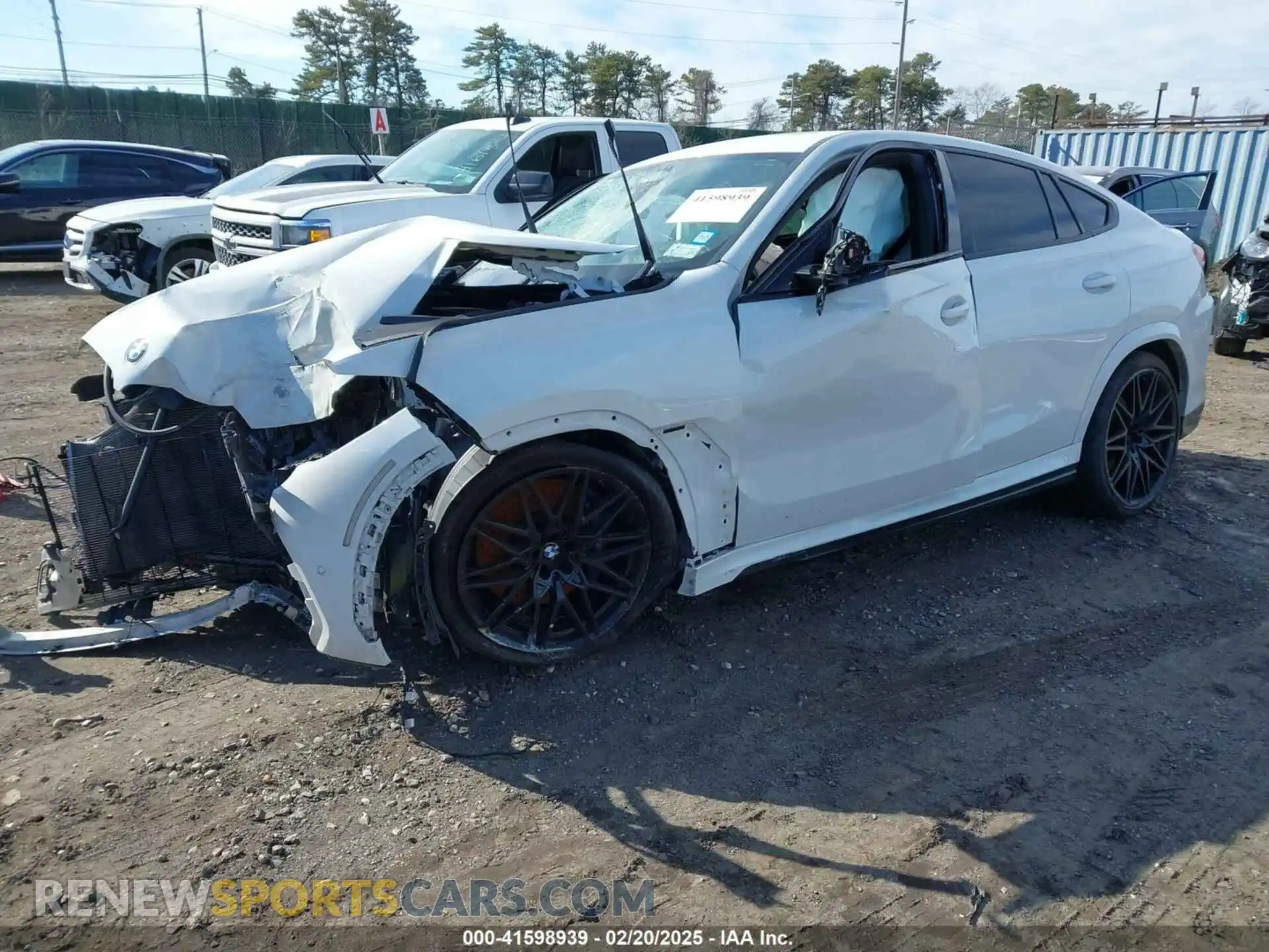2 fotografías del automóvil dañado 5YMCY0C0XM9E59162 BMW X6 M 2021