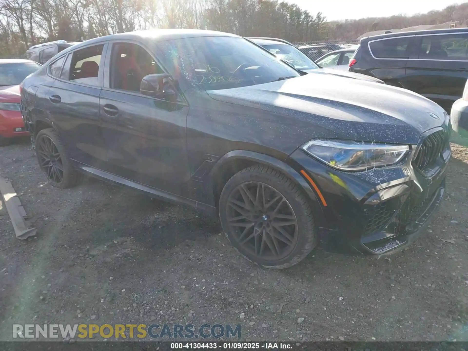 1 Photograph of a damaged car 5YMCY0C0XM9G56512 BMW X6 M 2021
