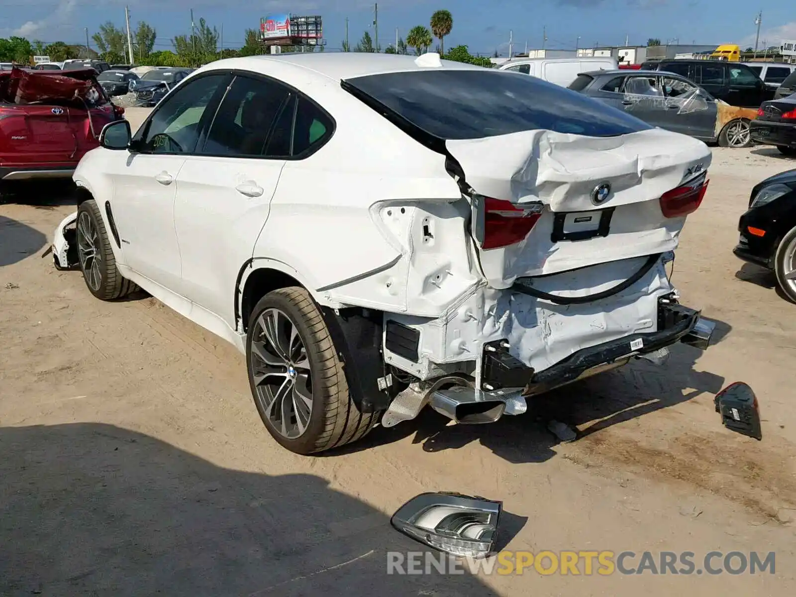 3 Photograph of a damaged car 5UXKU6C50K0Z67104 BMW X6 XDRIVE5 2019