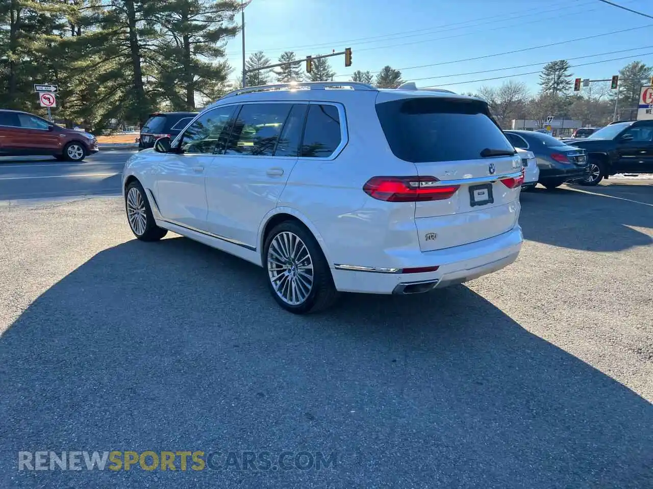 3 Photograph of a damaged car 5UXCW2C52KL085101 BMW X7 2019