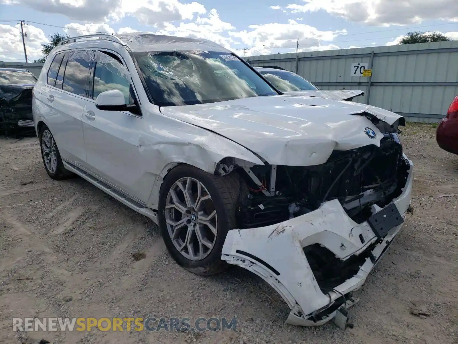 1 Photograph of a damaged car 5UXCW2C54KL081969 BMW X7 2019
