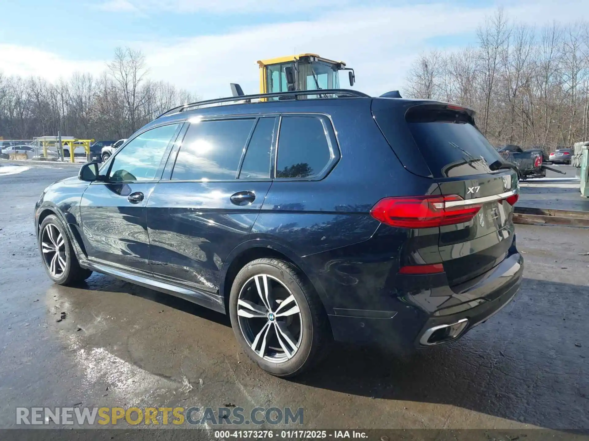 3 Photograph of a damaged car 5UXCW2C54KL082426 BMW X7 2019
