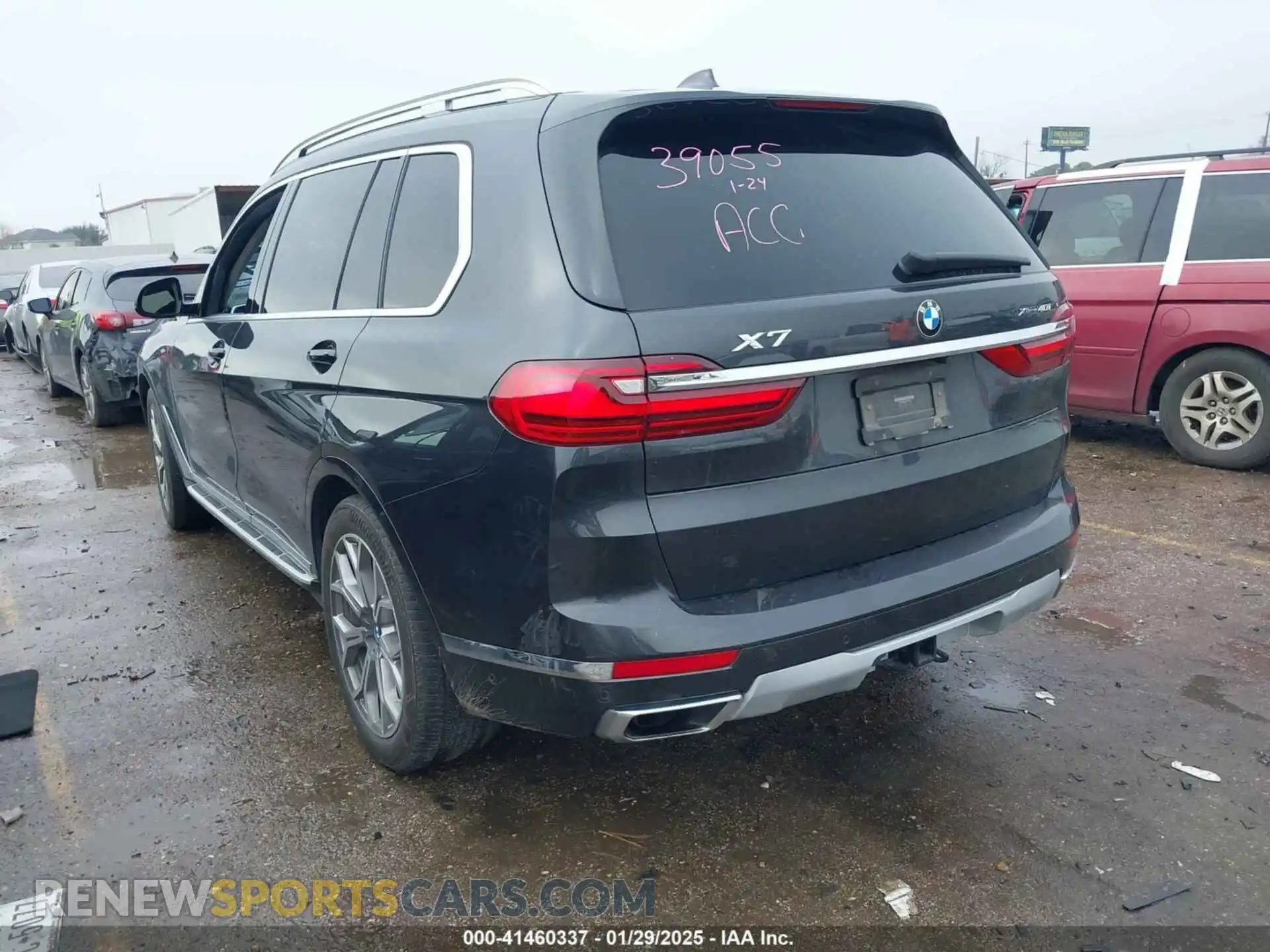3 Photograph of a damaged car 5UXCW2C54KL084175 BMW X7 2019