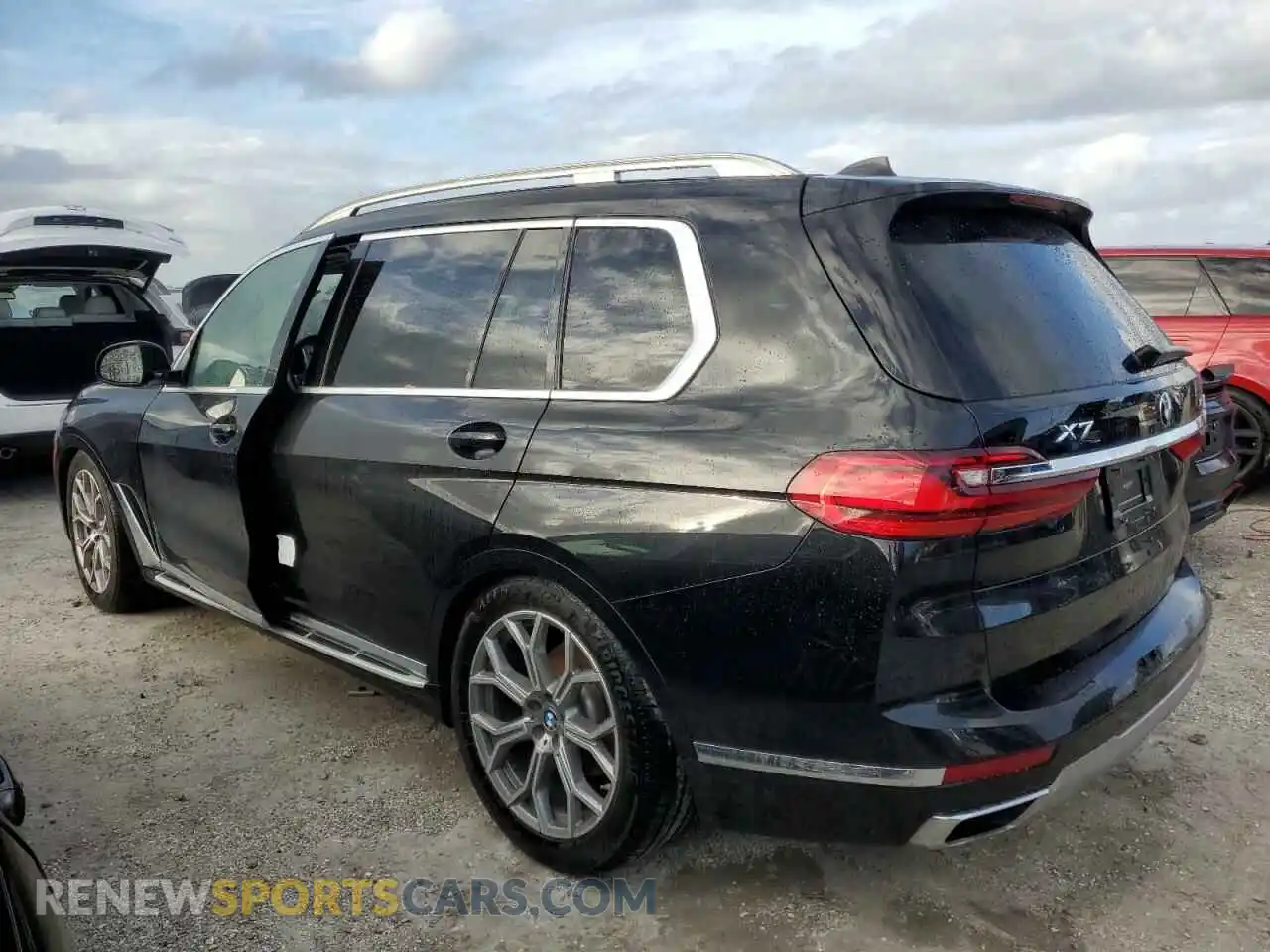 2 Photograph of a damaged car 5UXCW2C56KL083383 BMW X7 2019