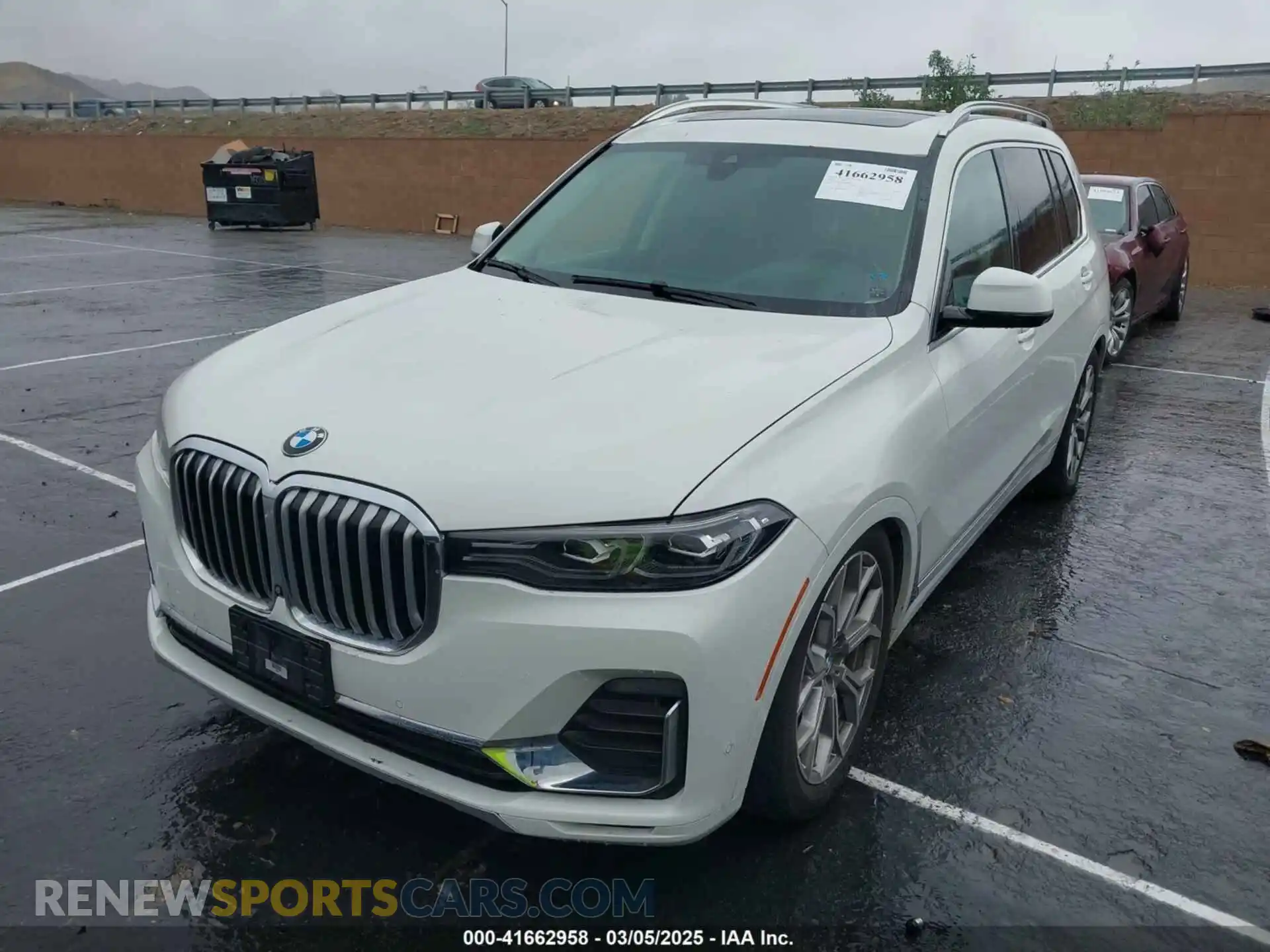 2 Photograph of a damaged car 5UXCW2C57KL084137 BMW X7 2019