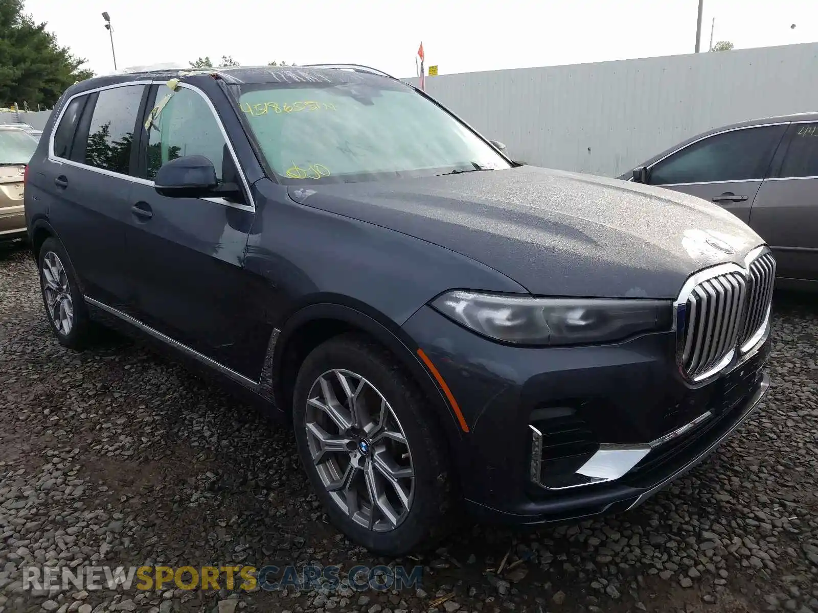 1 Photograph of a damaged car 5UXCW2C58KL081649 BMW X7 2019
