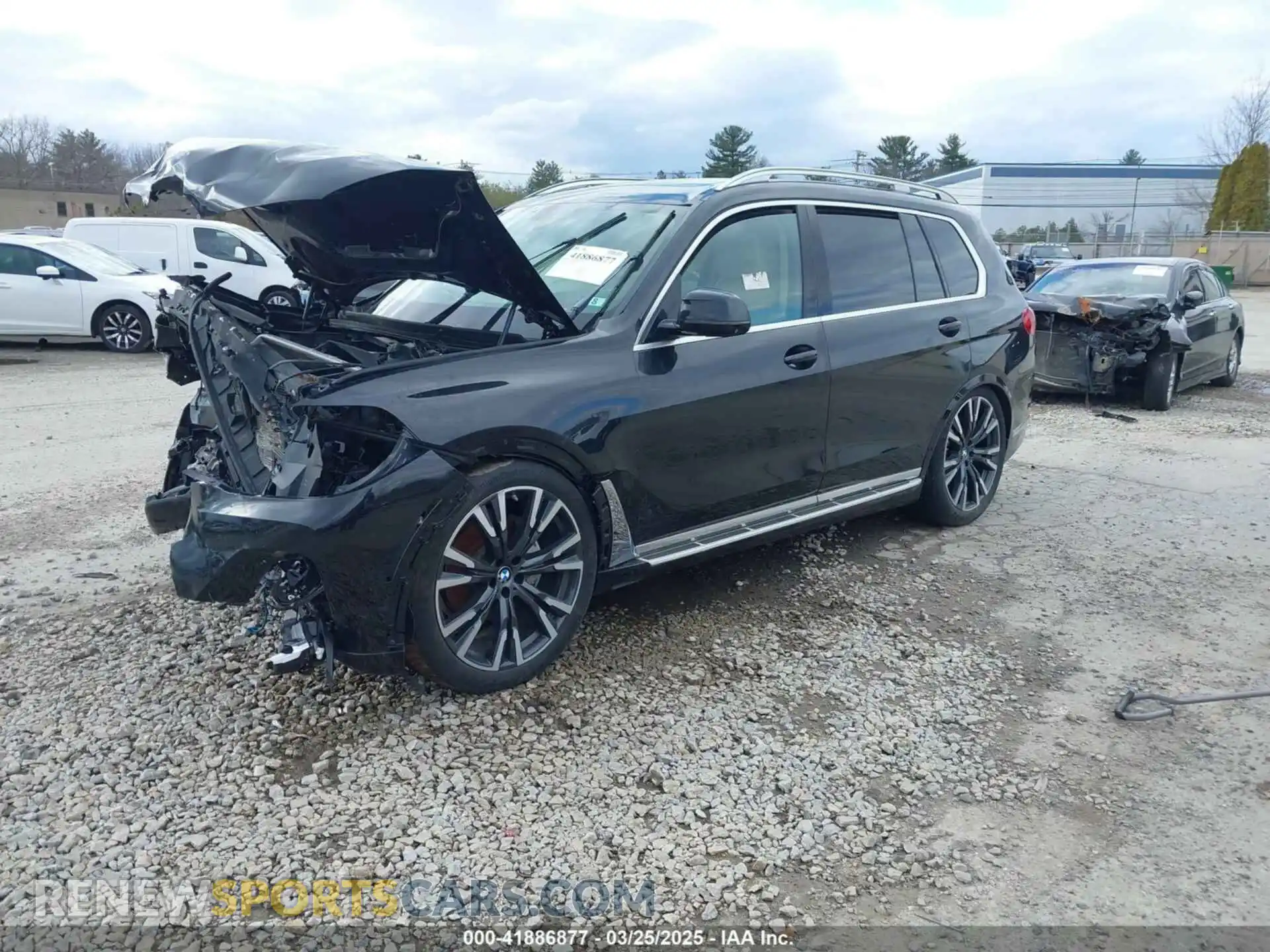 2 Photograph of a damaged car 5UXCW2C59KL082759 BMW X7 2019