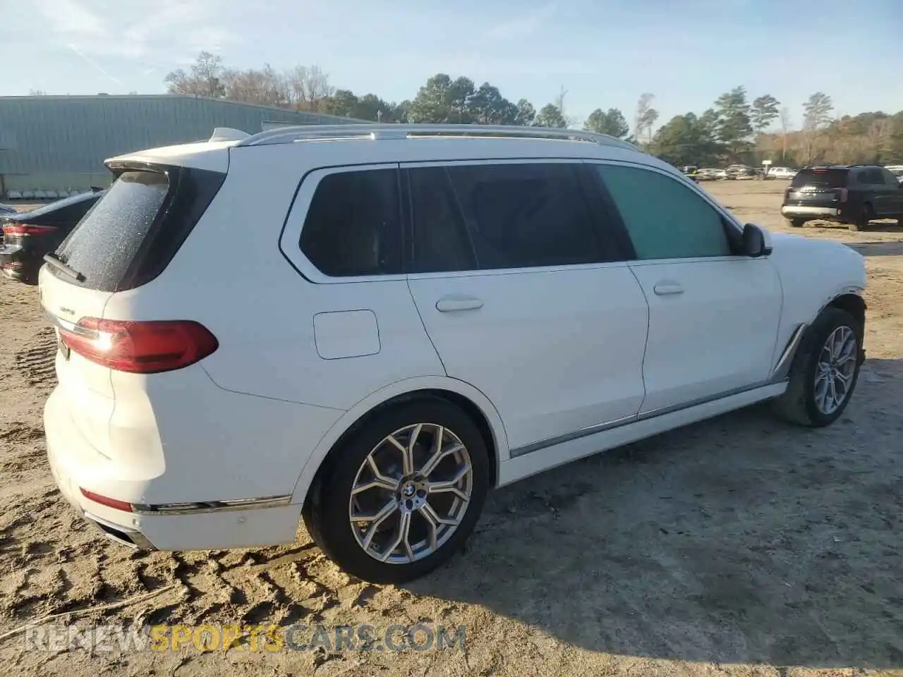 3 Photograph of a damaged car 5UXCW2C5XKL086903 BMW X7 2019