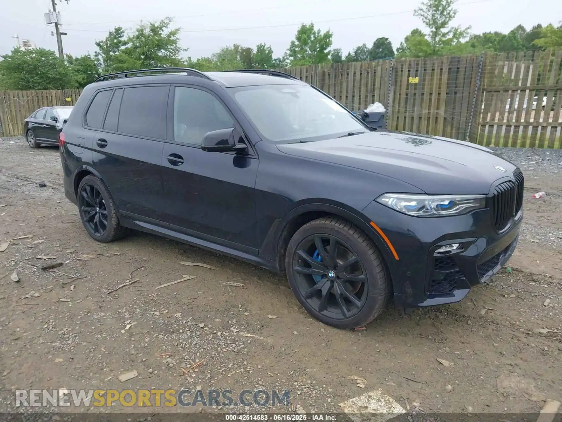 1 Photograph of a damaged car 5UXCX4C53KLB39677 BMW X7 2019