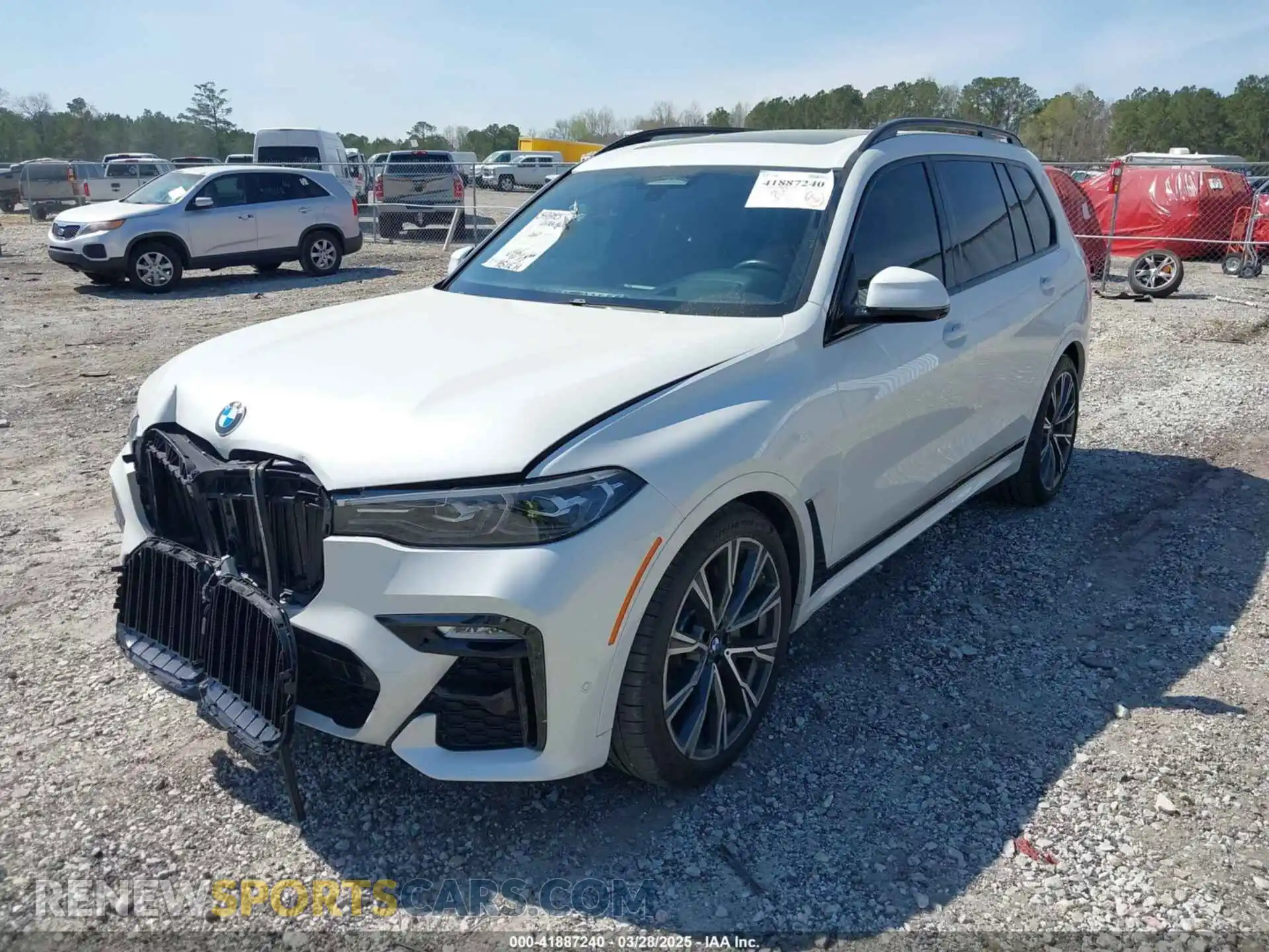 2 Photograph of a damaged car 5UXCX4C54KLS37968 BMW X7 2019