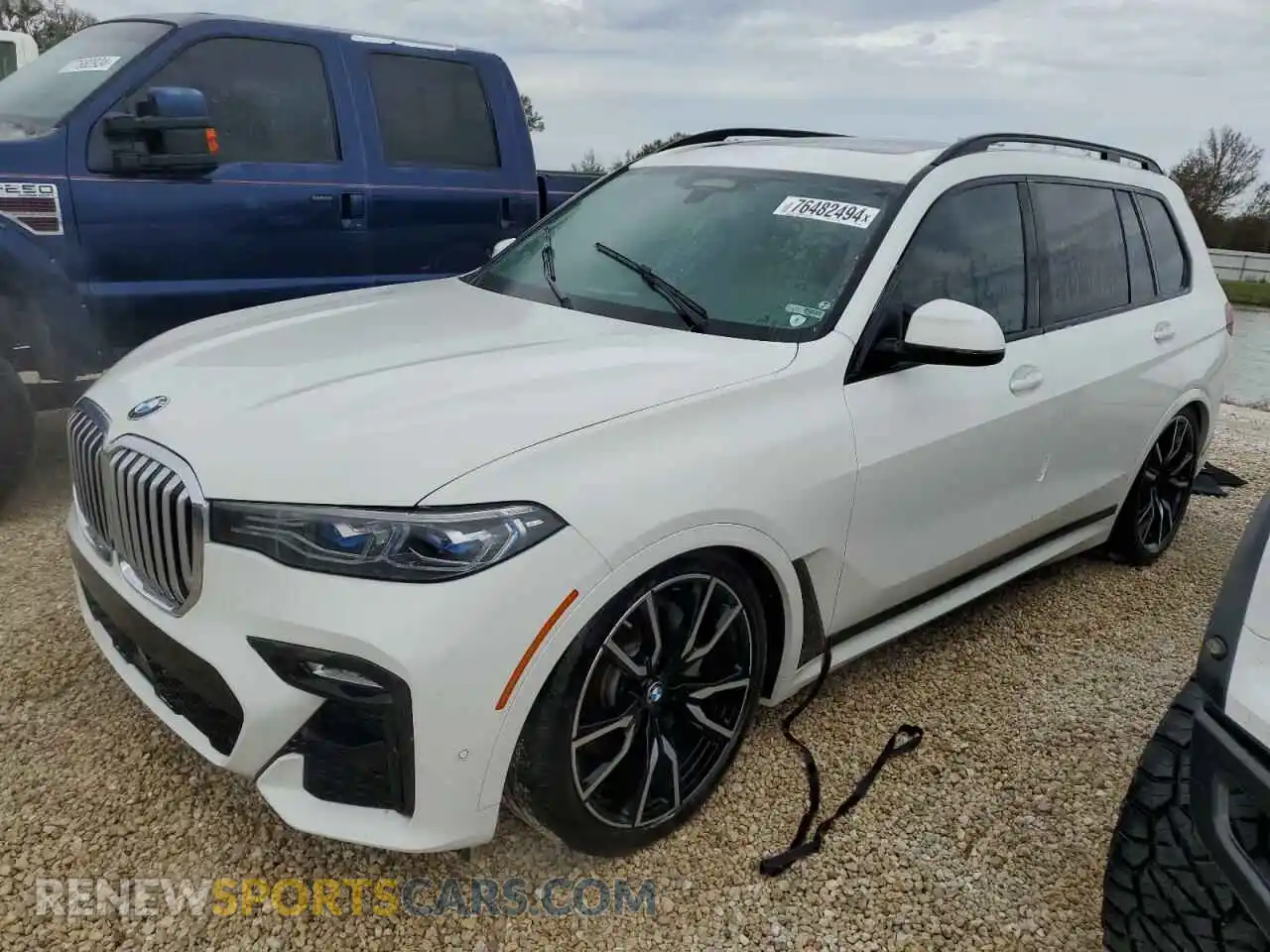 1 Photograph of a damaged car 5UXCX4C5XKLS36467 BMW X7 2019