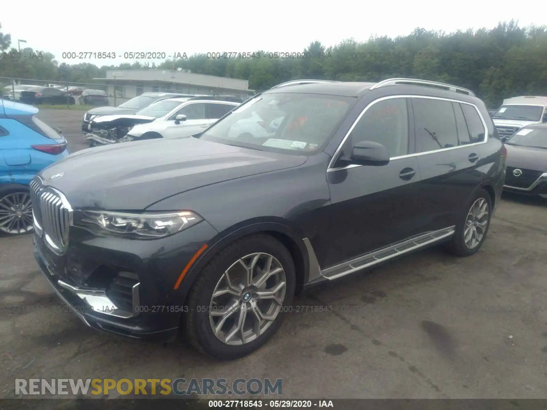 2 Photograph of a damaged car 5UXCW2C00L9A03792 BMW X7 2020