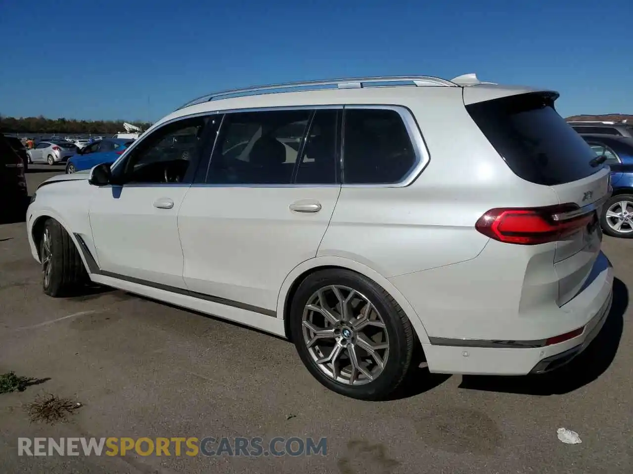 2 Photograph of a damaged car 5UXCW2C00L9B66295 BMW X7 2020