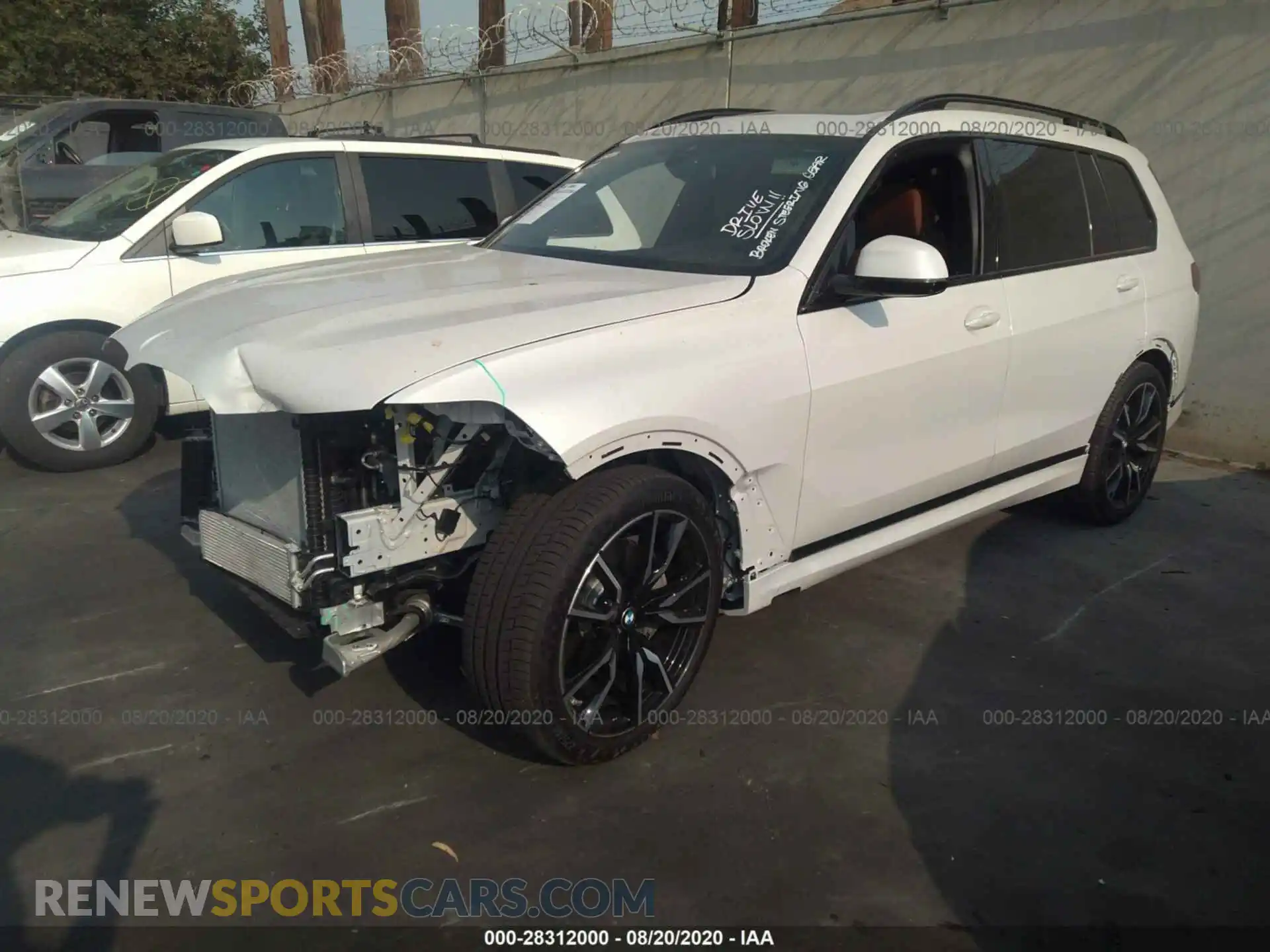 2 Photograph of a damaged car 5UXCW2C01L9C57897 BMW X7 2020