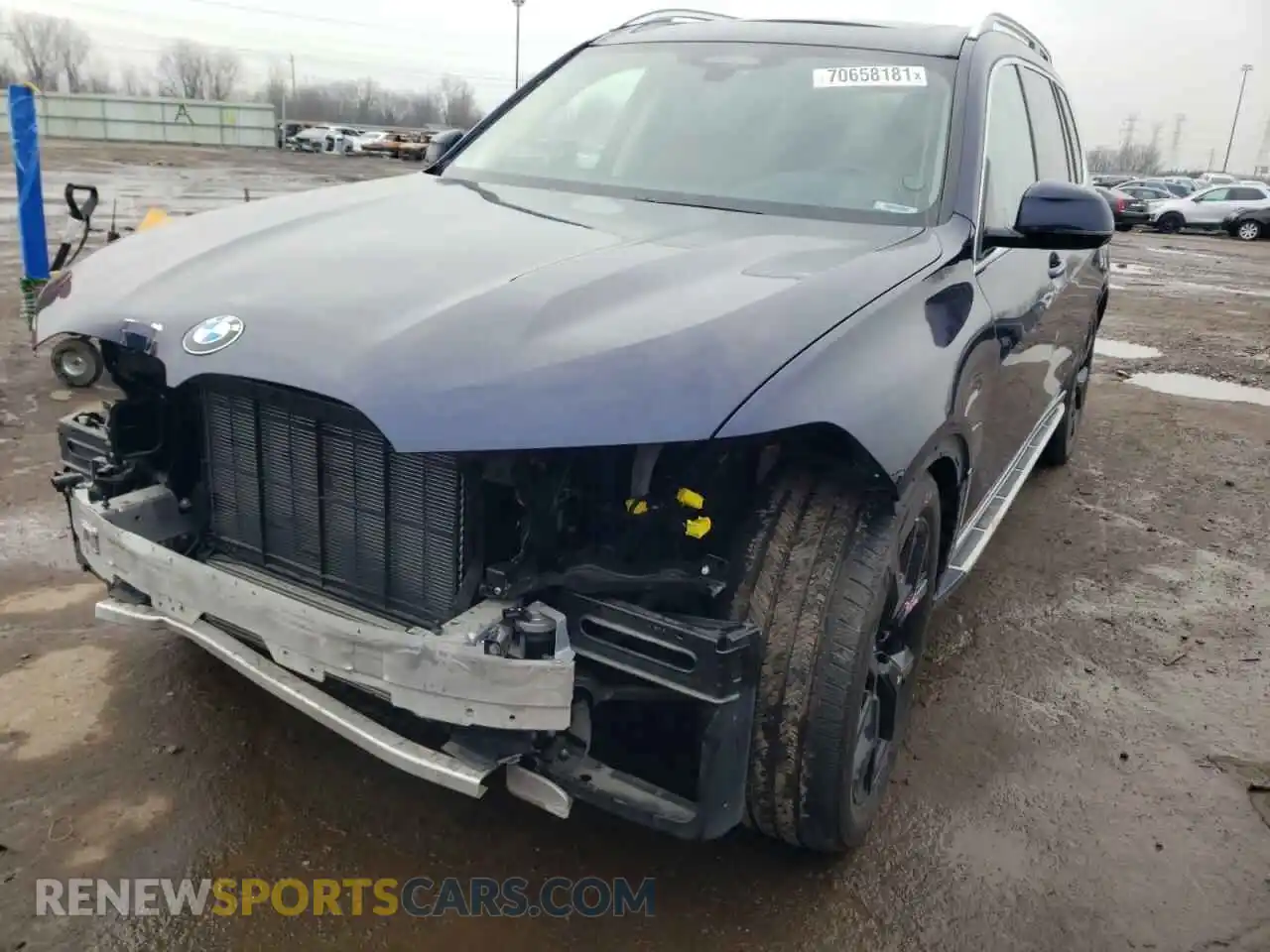 2 Photograph of a damaged car 5UXCW2C02L9B00394 BMW X7 2020