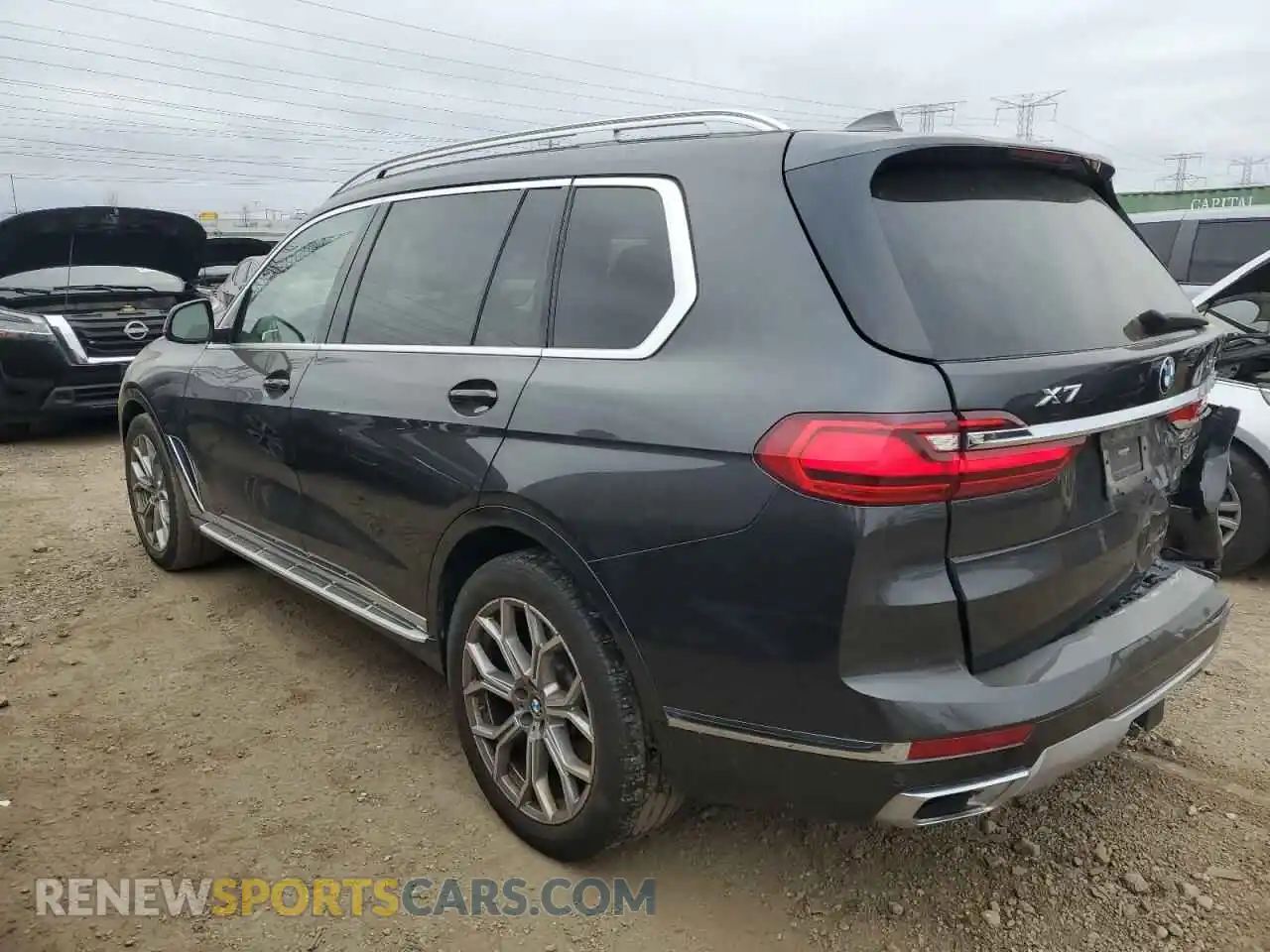 2 Photograph of a damaged car 5UXCW2C02L9B13601 BMW X7 2020