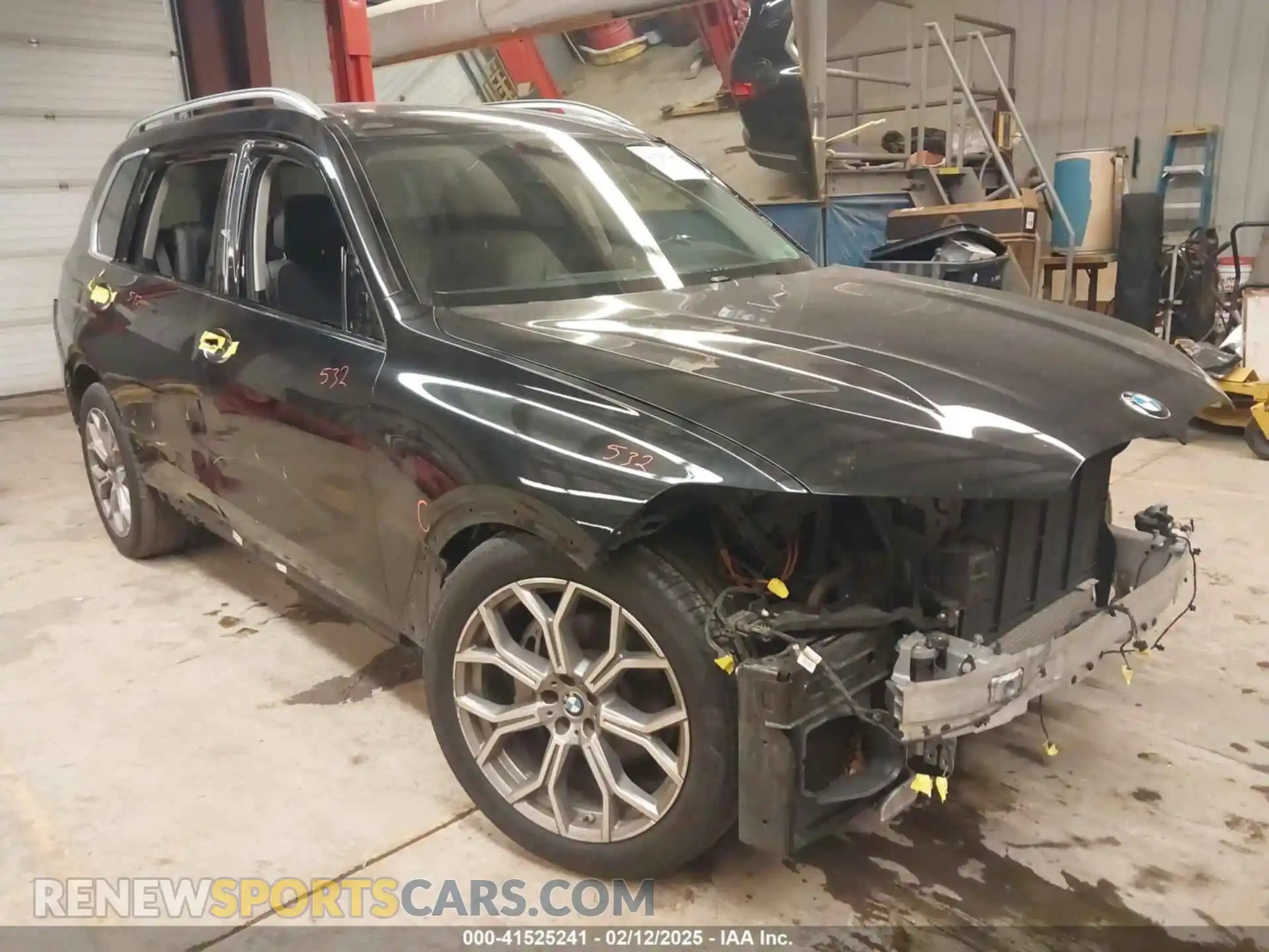 1 Photograph of a damaged car 5UXCW2C02L9B30415 BMW X7 2020