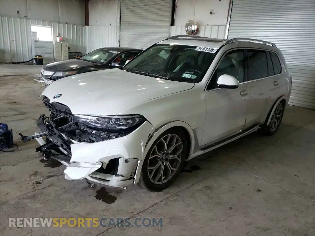 2 Photograph of a damaged car 5UXCW2C03L9A00059 BMW X7 2020