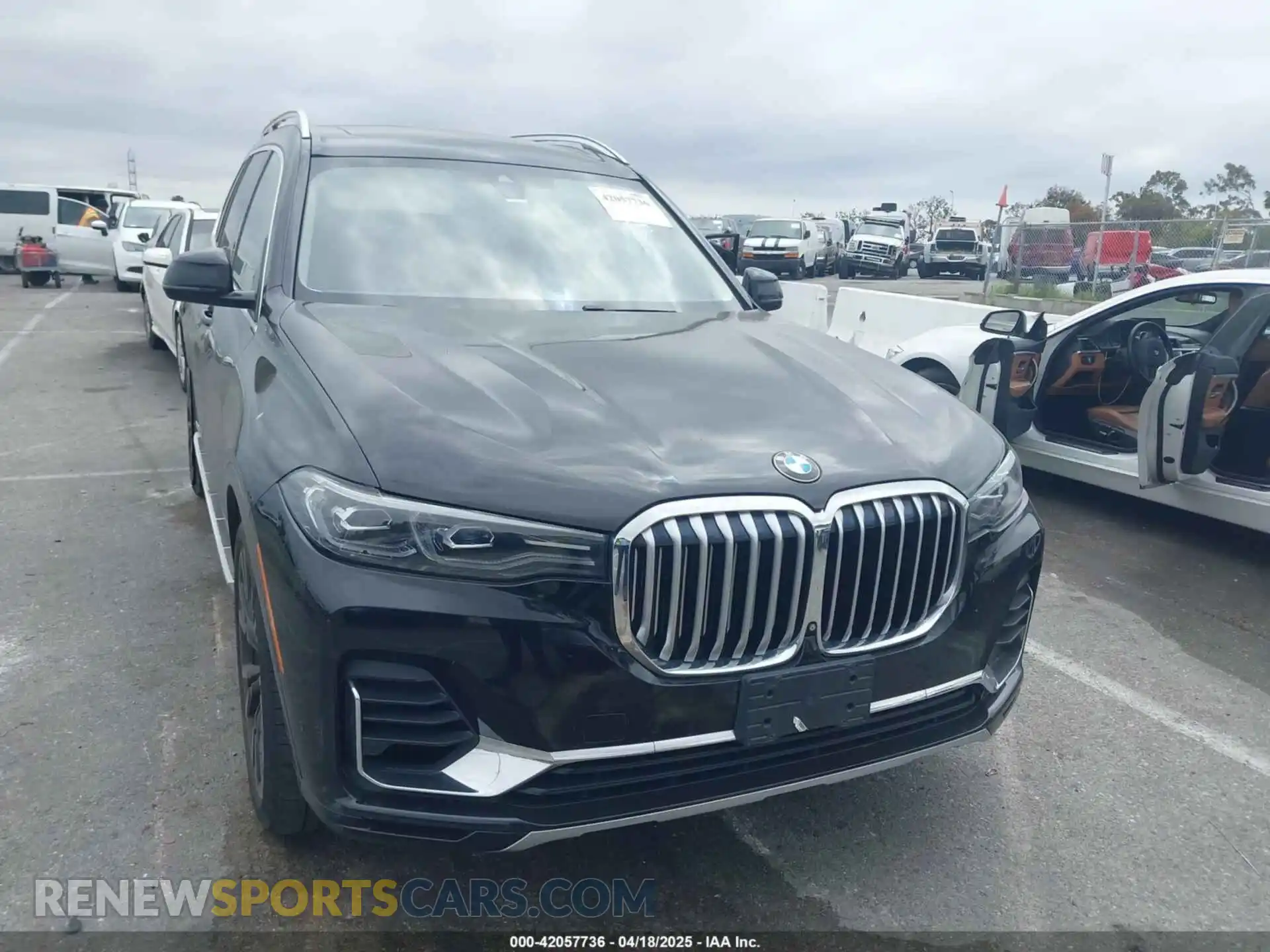 1 Photograph of a damaged car 5UXCW2C03L9A00546 BMW X7 2020