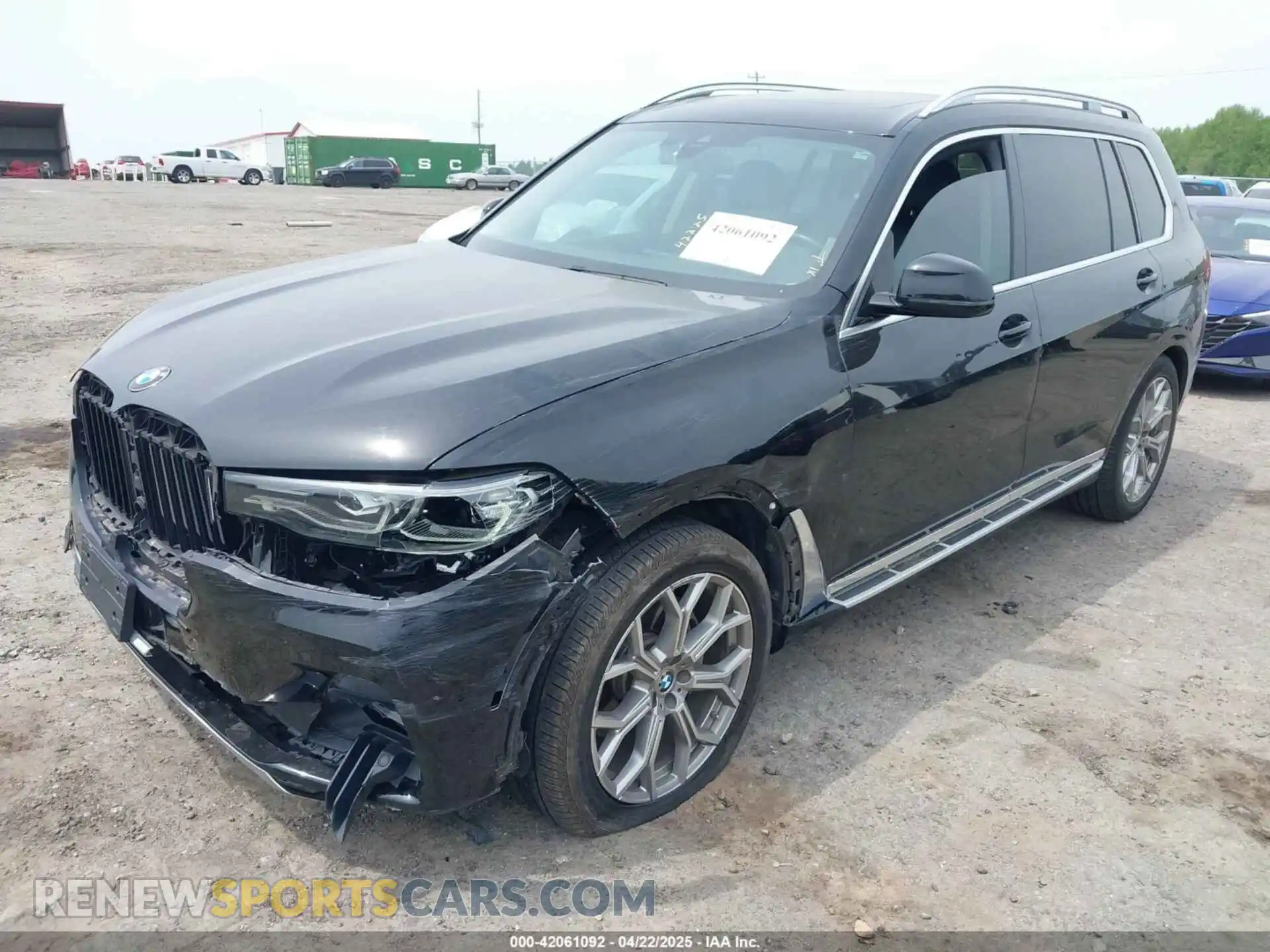 2 Photograph of a damaged car 5UXCW2C04L9B42405 BMW X7 2020