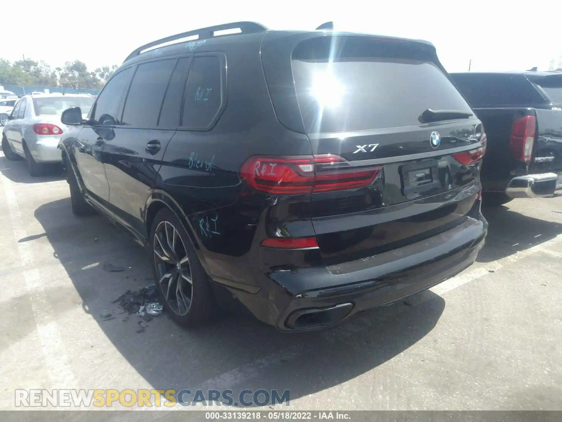 3 Photograph of a damaged car 5UXCW2C04L9D53815 BMW X7 2020