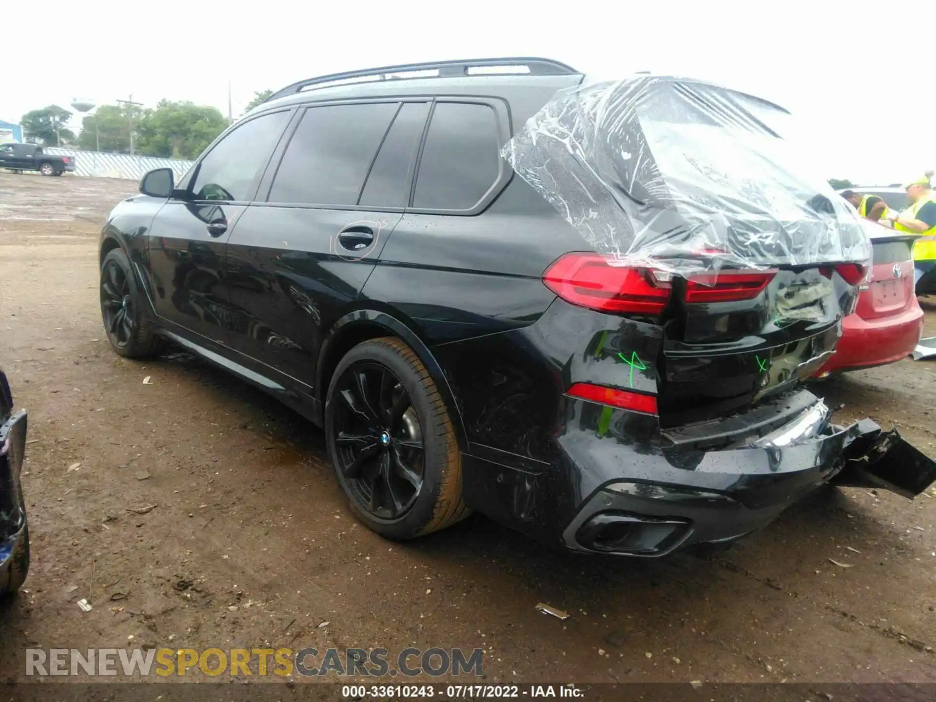 3 Photograph of a damaged car 5UXCW2C05L9D12674 BMW X7 2020