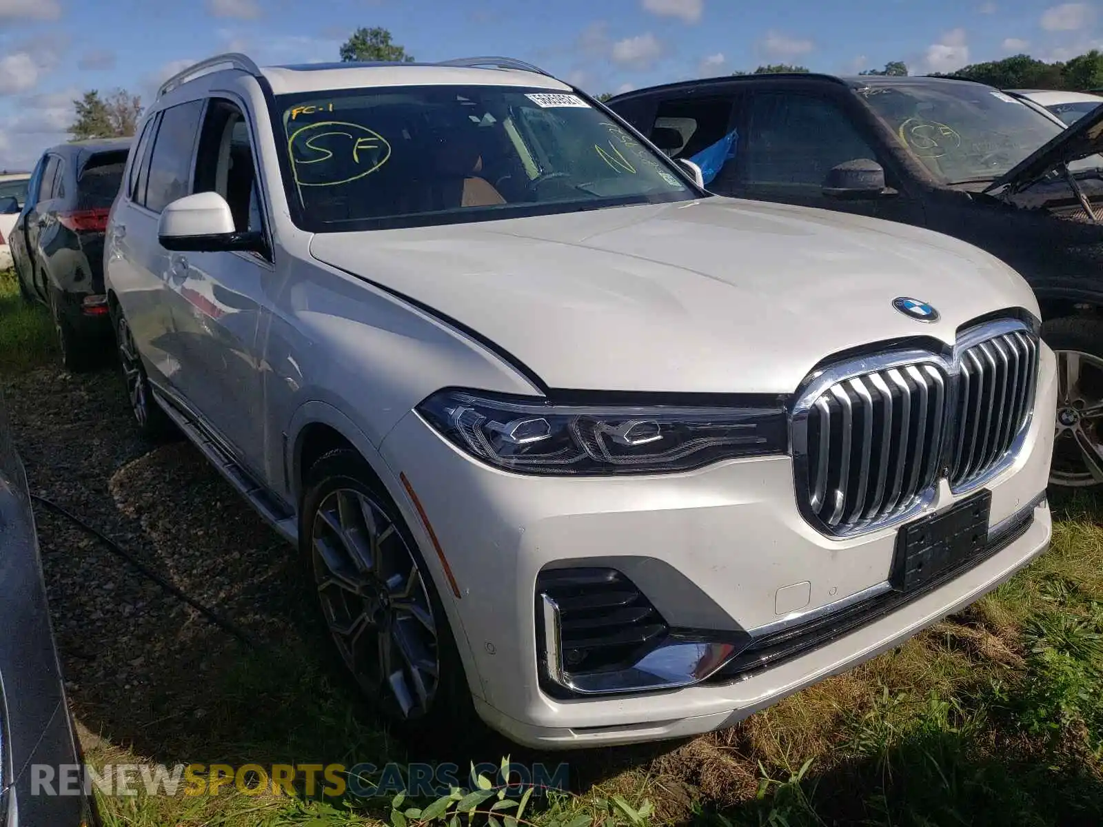 1 Photograph of a damaged car 5UXCW2C06L9A00962 BMW X7 2020