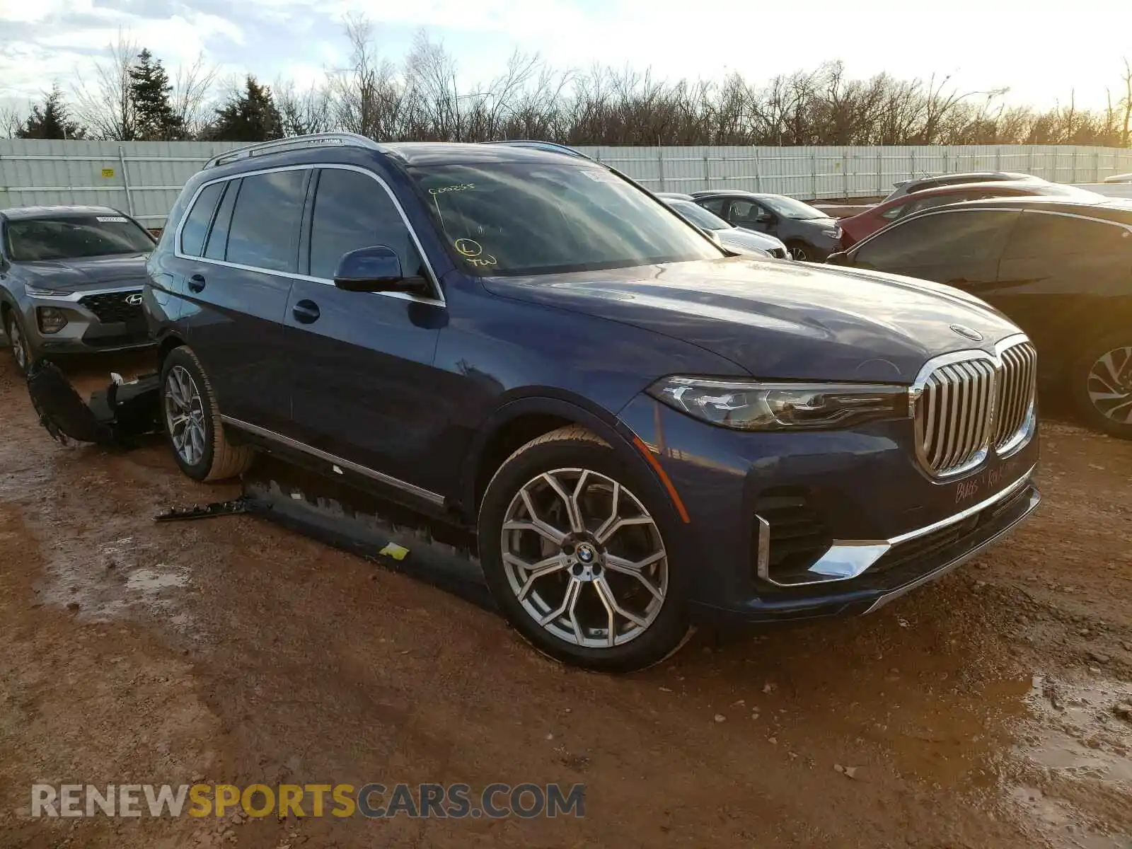 1 Photograph of a damaged car 5UXCW2C06L9C00255 BMW X7 2020