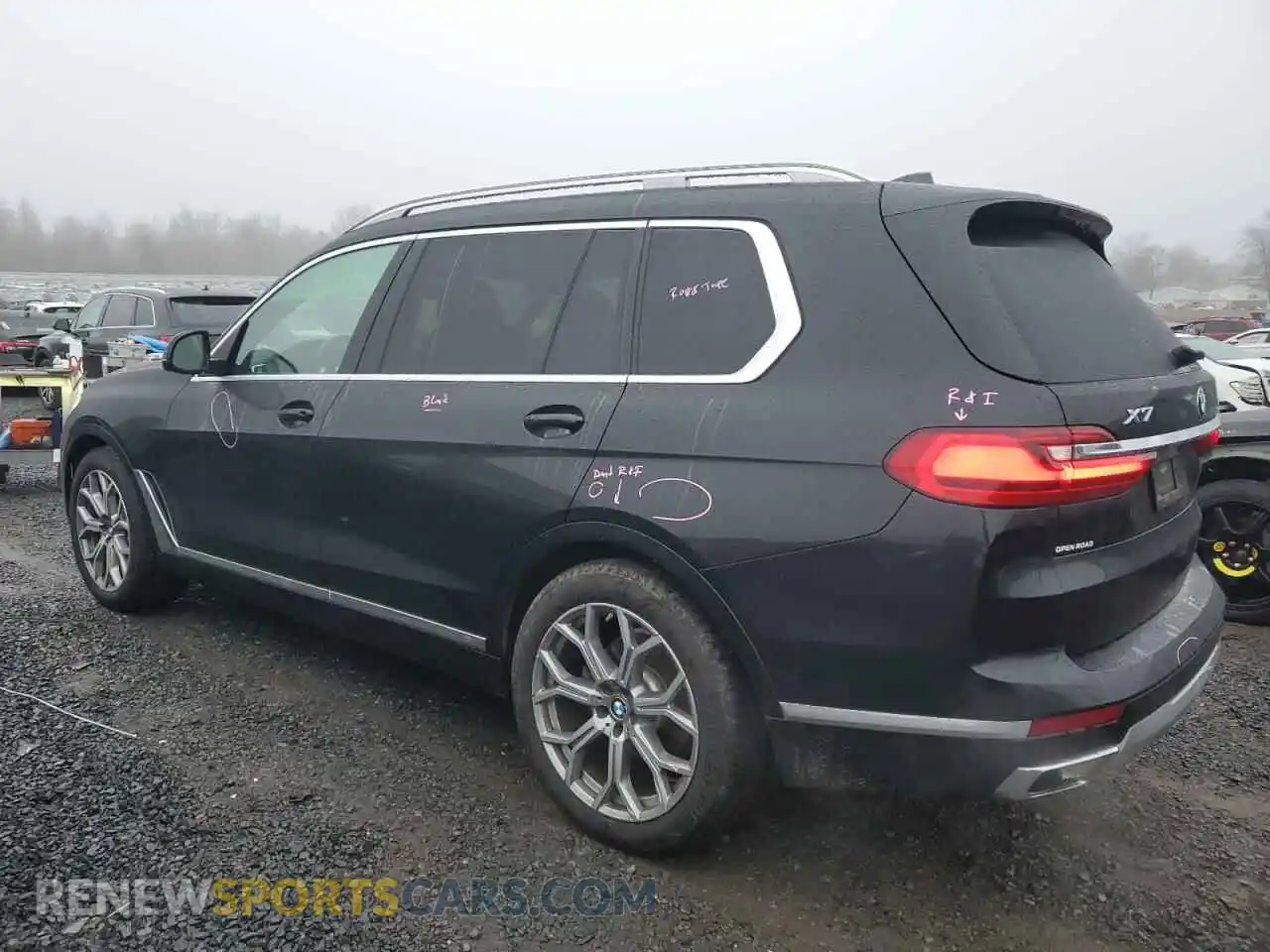 2 Photograph of a damaged car 5UXCW2C09L9A00079 BMW X7 2020