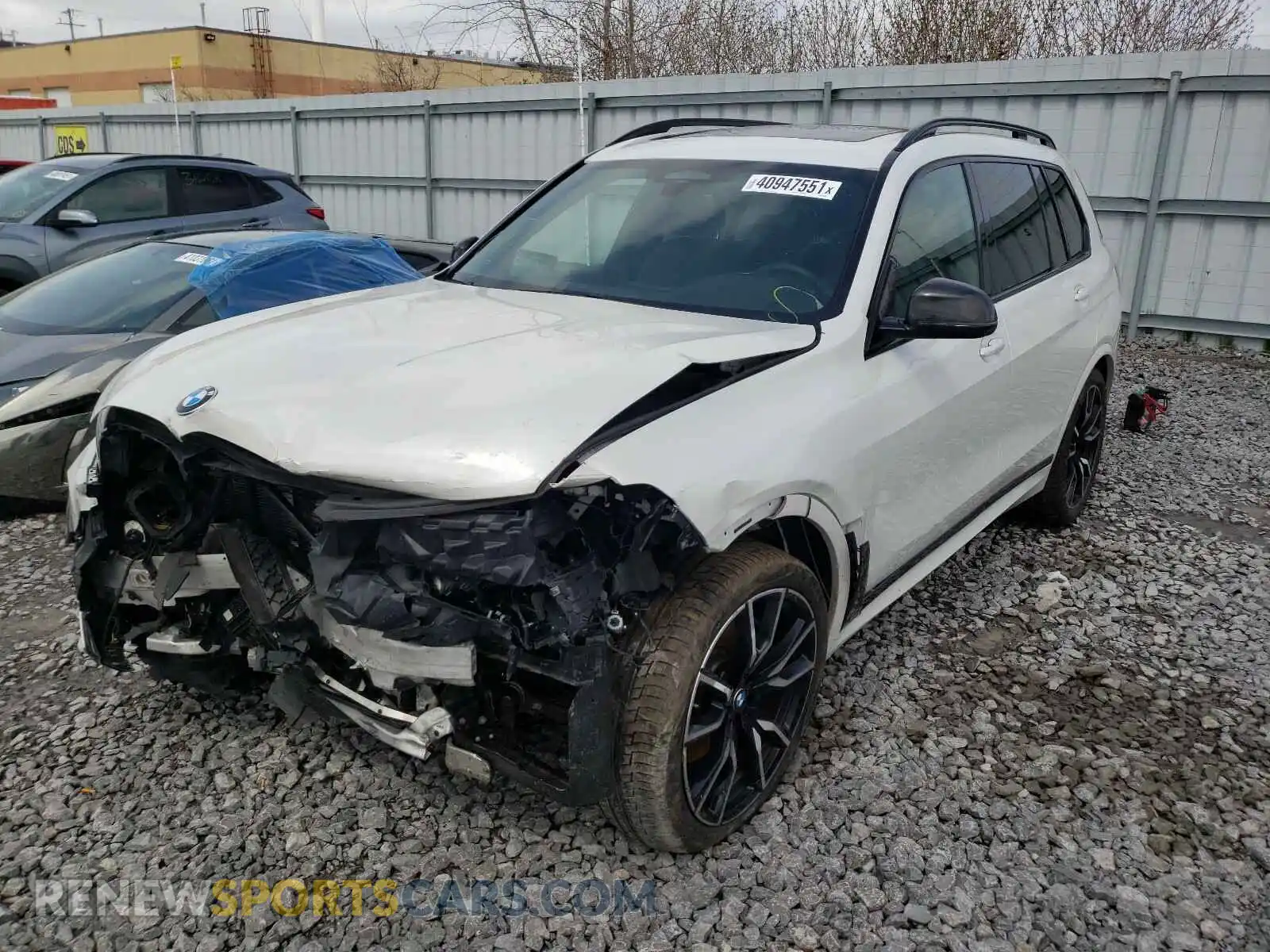 2 Photograph of a damaged car 5UXCW2C0XL9B48550 BMW X7 2020