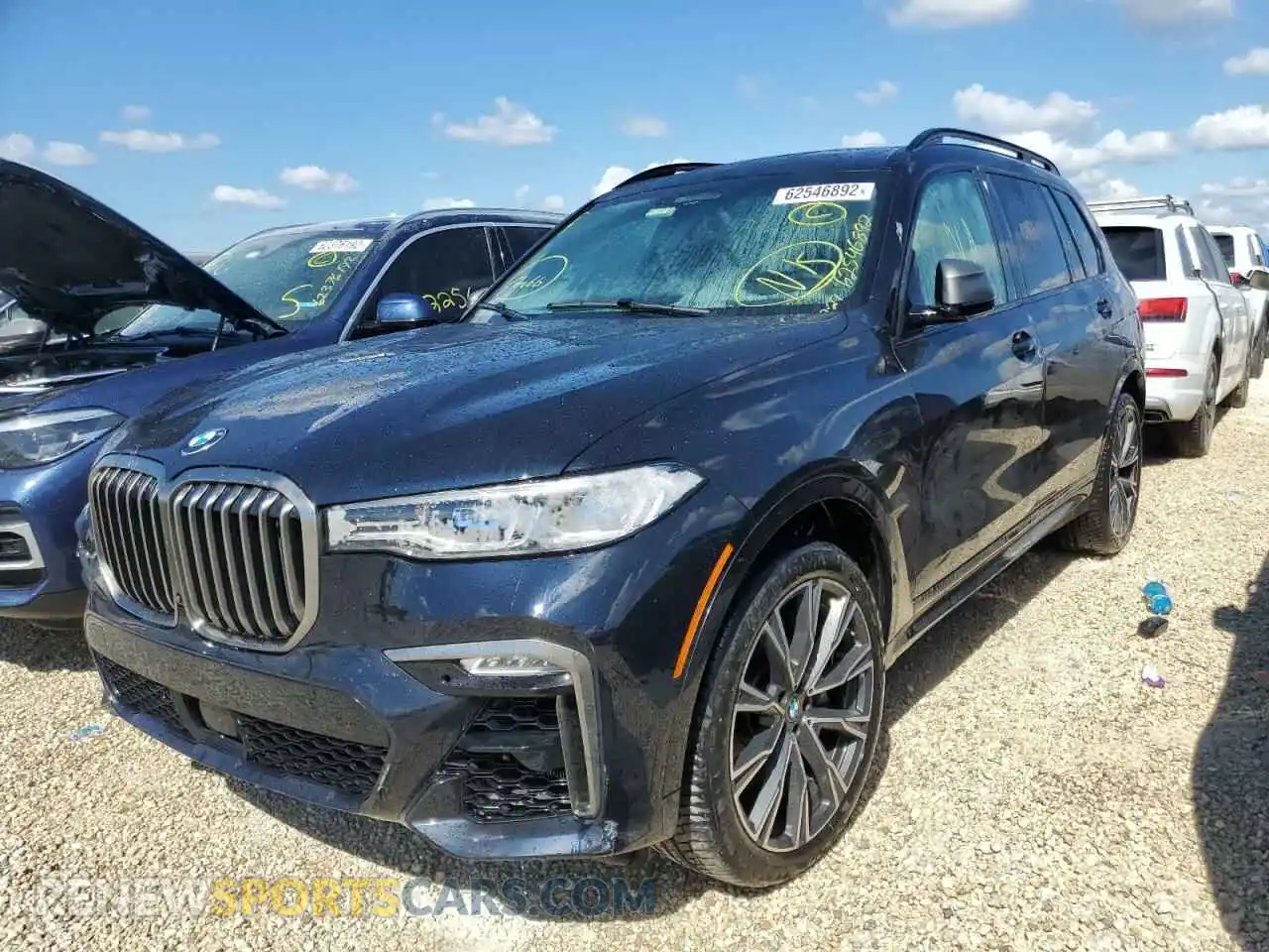 2 Photograph of a damaged car 5UXCX6C00L9B79536 BMW X7 2020