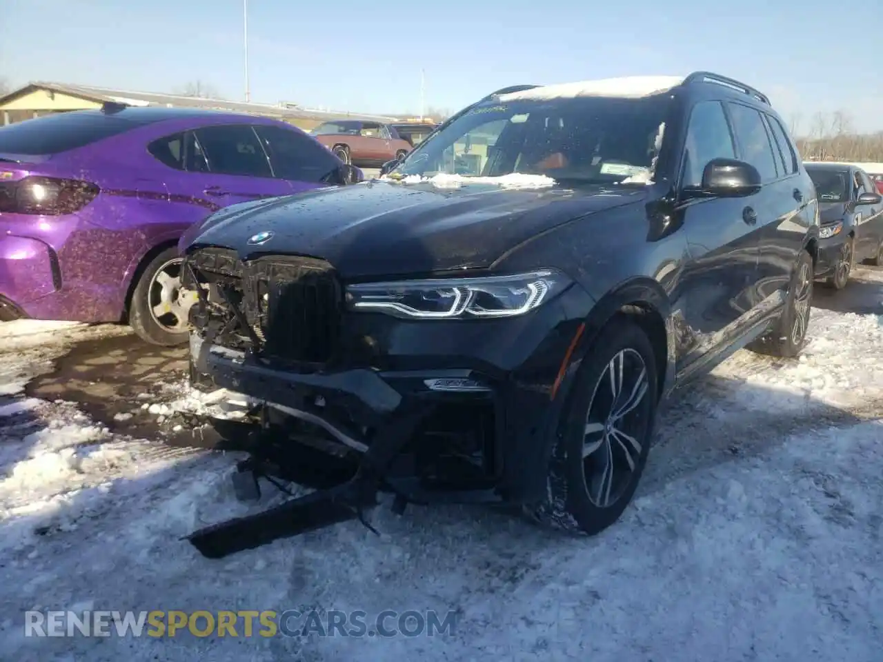 2 Photograph of a damaged car 5UXCX6C07L9C24939 BMW X7 2020