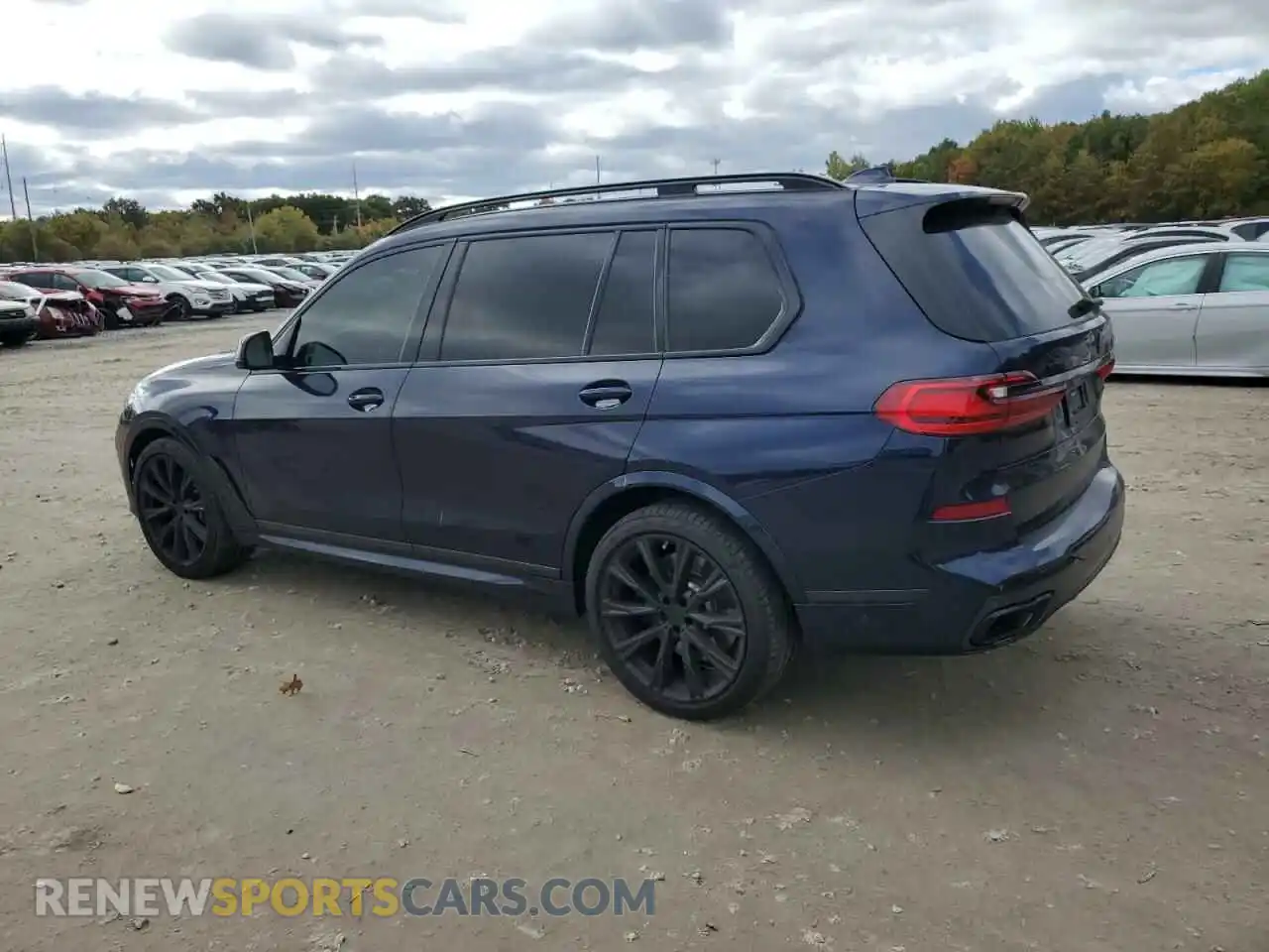 2 Photograph of a damaged car 5UXCX6C07L9C42678 BMW X7 2020