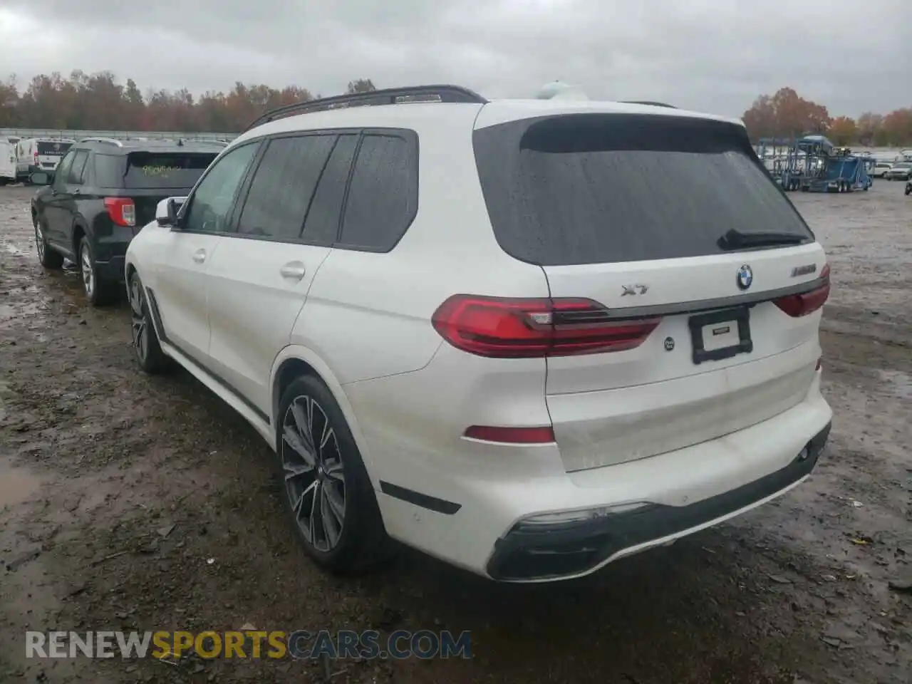3 Photograph of a damaged car 5UXCX6C08L9D43230 BMW X7 2020