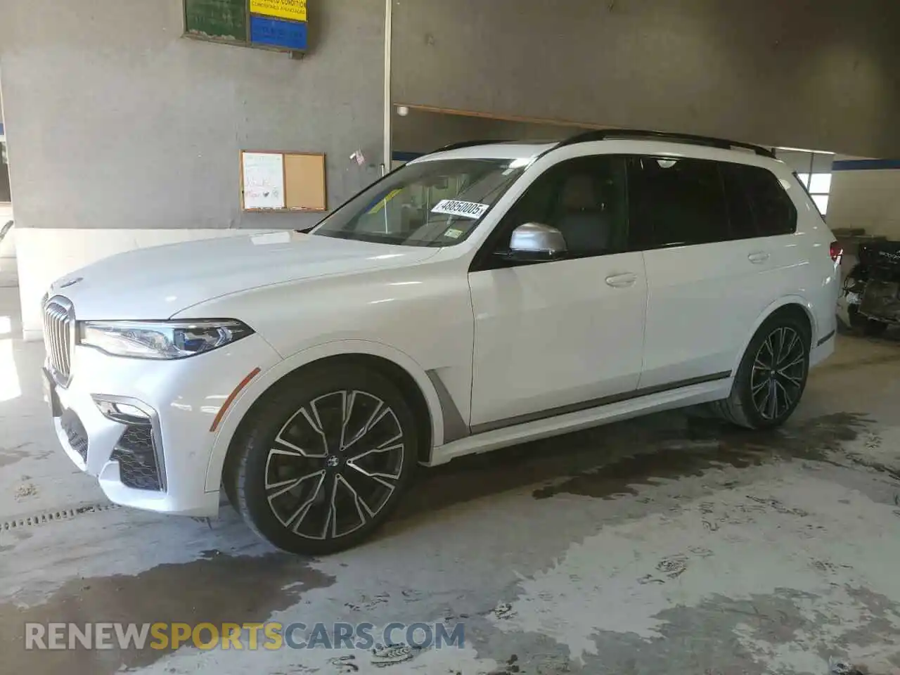 1 Photograph of a damaged car 5UXCX6C0XL9C29651 BMW X7 2020