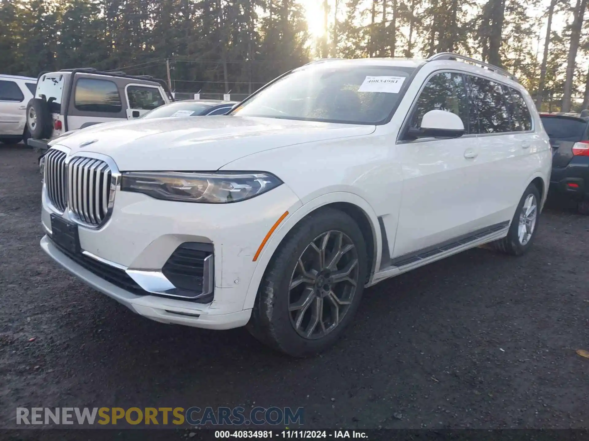 2 Photograph of a damaged car 5UXCW2C00M9G03360 BMW X7 2021