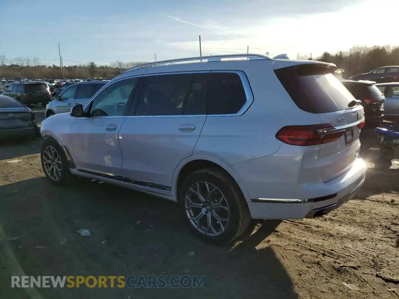 2 Photograph of a damaged car 5UXCW2C01M9F34291 BMW X7 2021